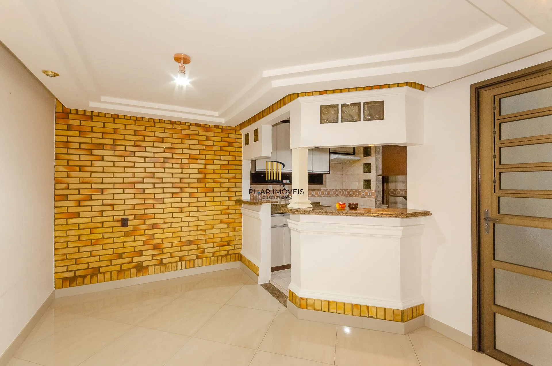 Apartamento 2 dormitórios com churrasqueira no bairro Cristo Redentor