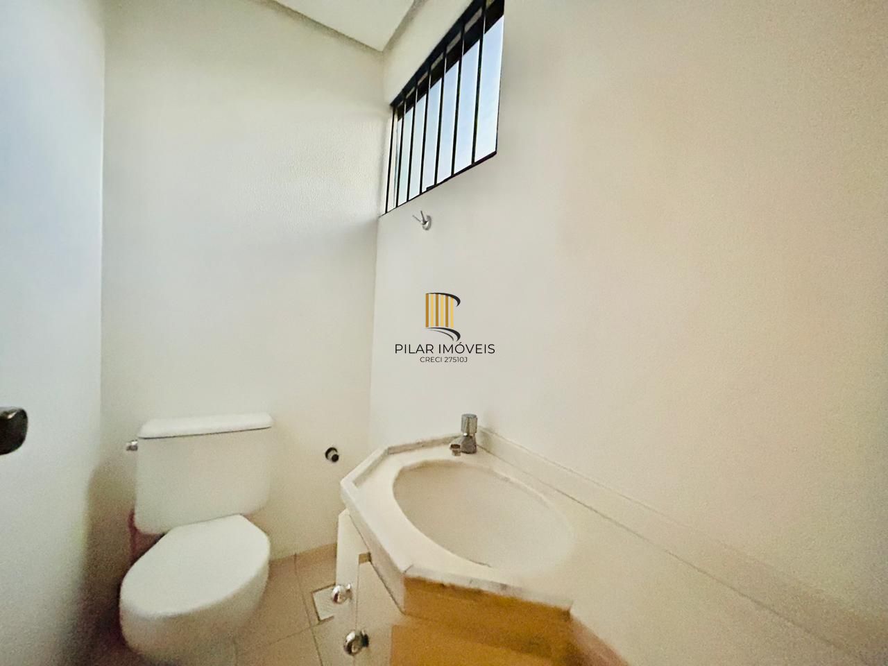 Centro Profissional El Greco Sala Comercial no Bairro Petrópolis