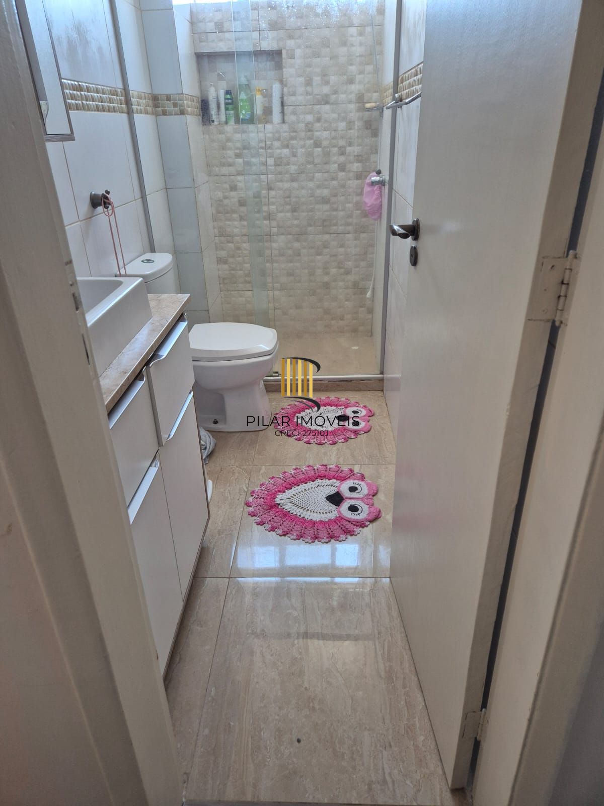 Apartamento de 2 dormitórios com vaga no Menino Deus