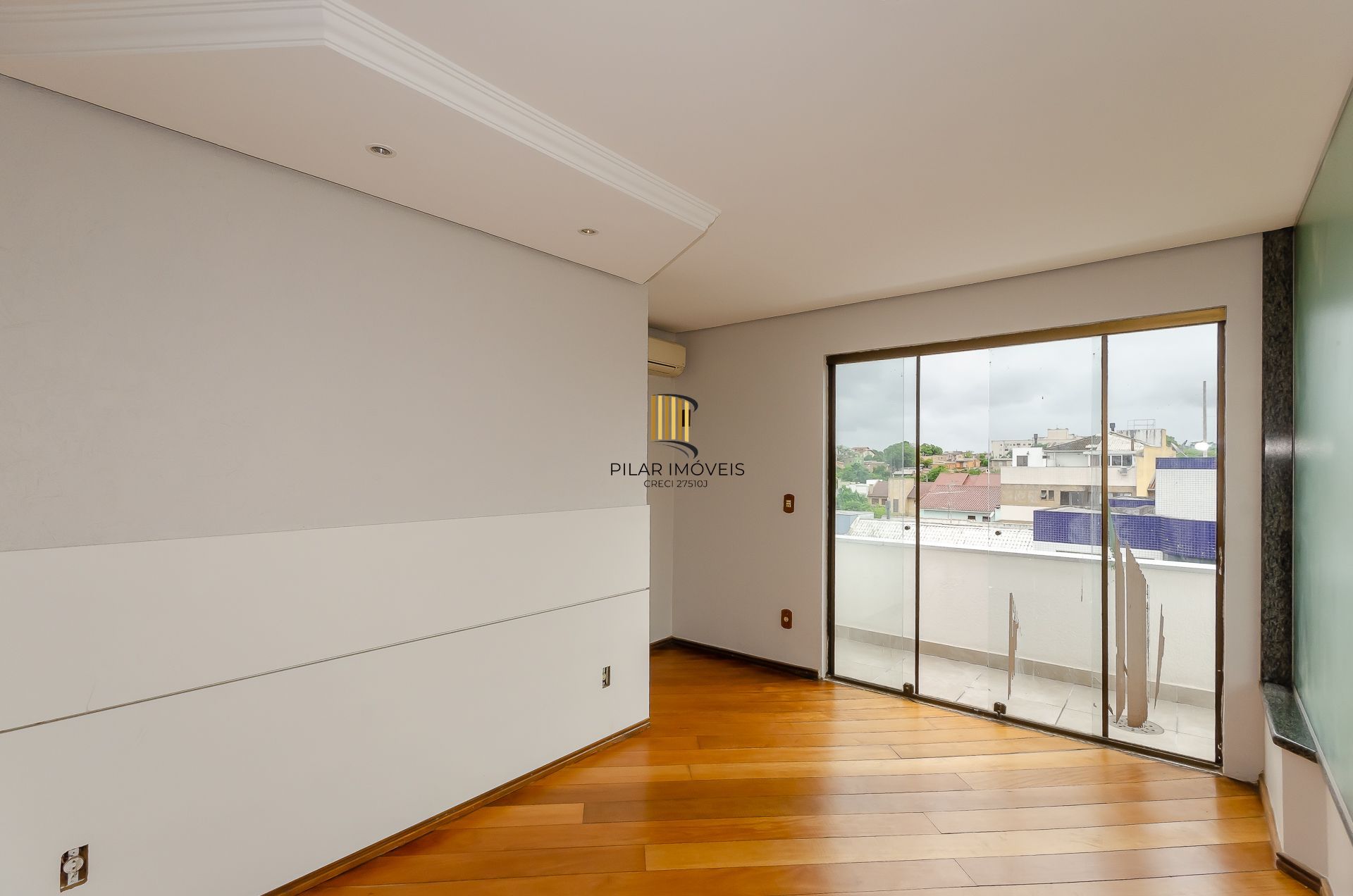 Edifício Canaã Cobertura com 3 dormitórios no bairro jardim Itú