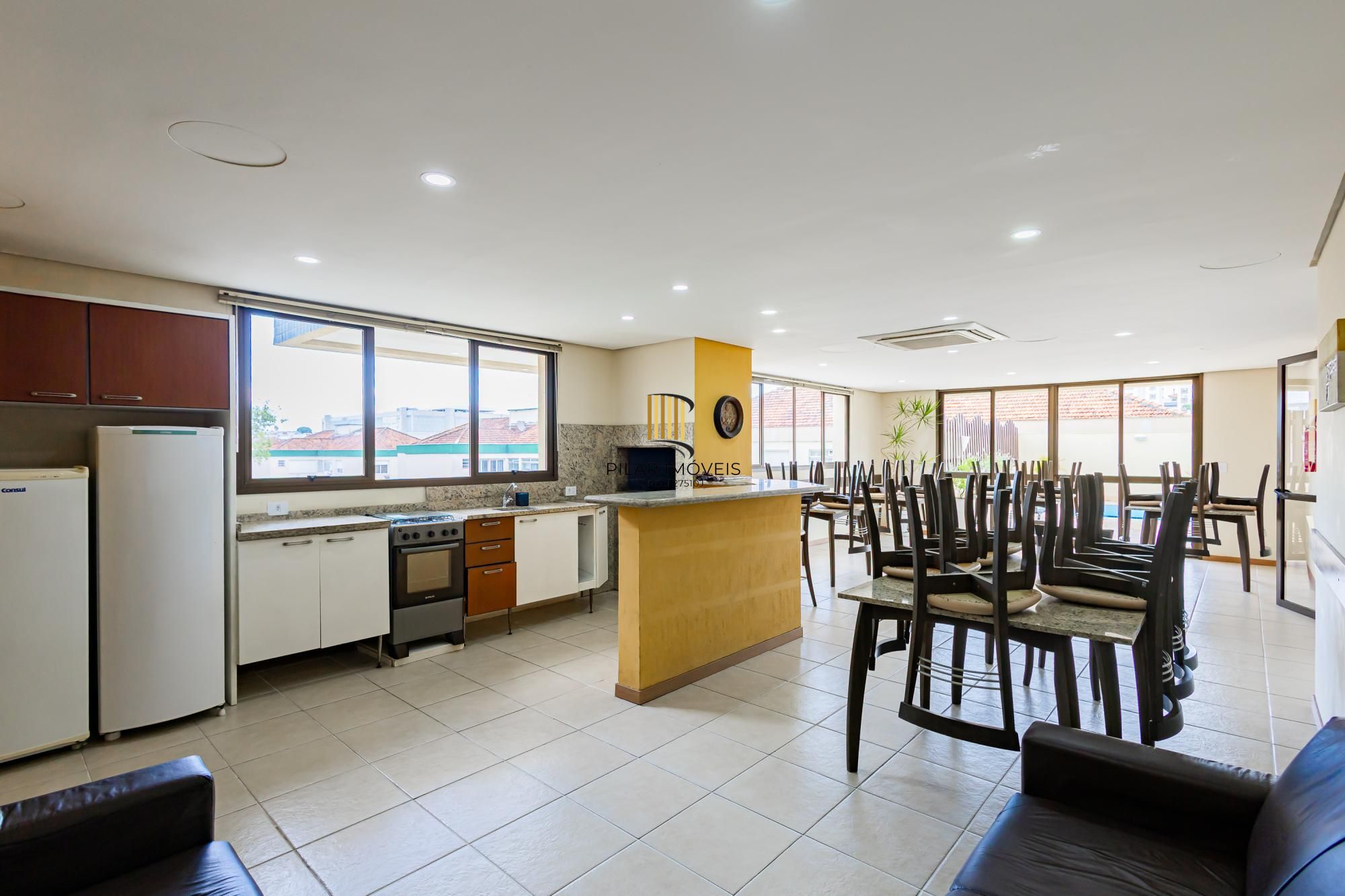 Colinas Garden Apartamento de 2 Dormitórios com Suíte e 2 Vagas no Bairro Passo d'Areia