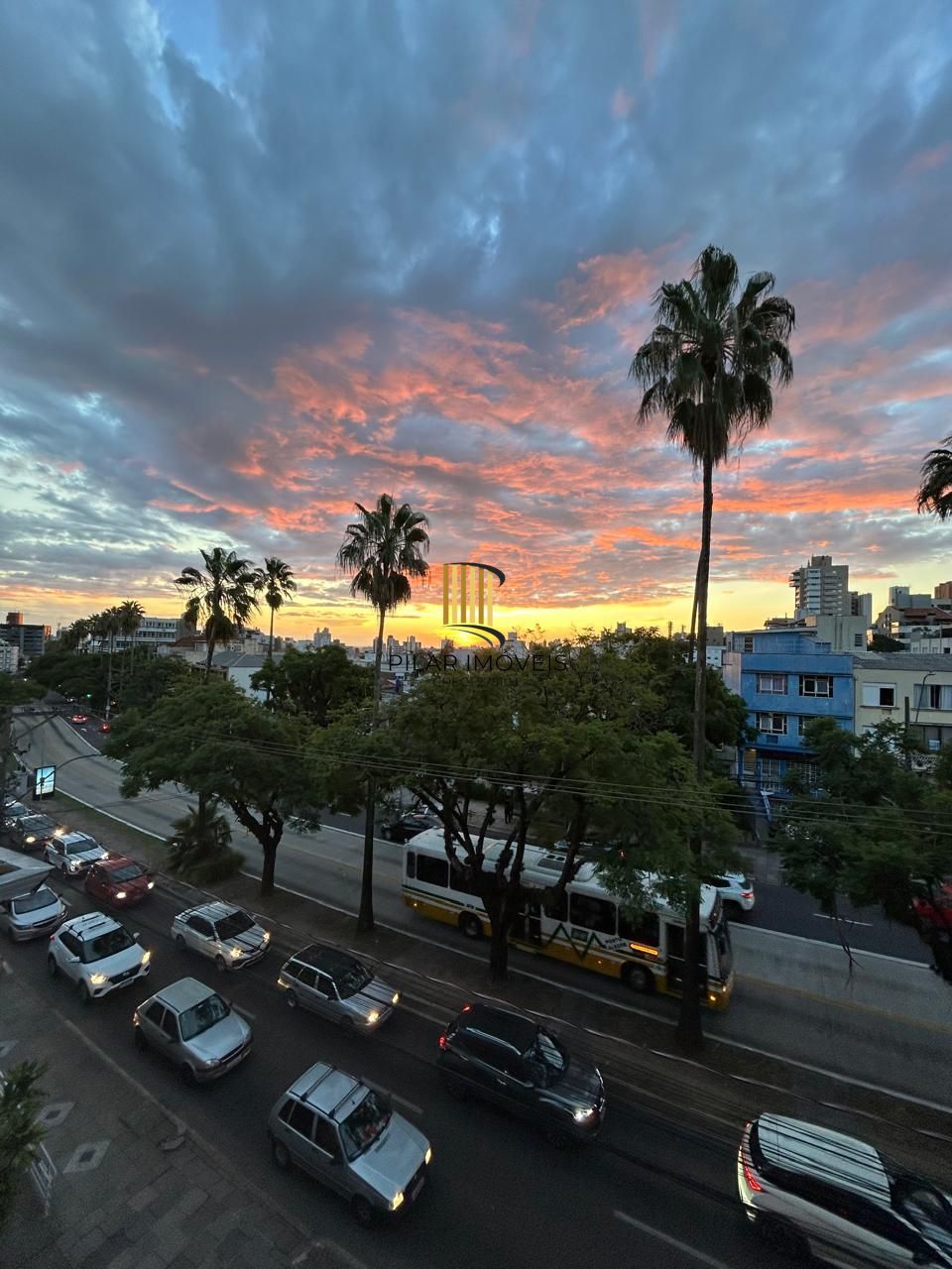 Centro Profissional El Greco Sala Comercial no Bairro Petrópolis