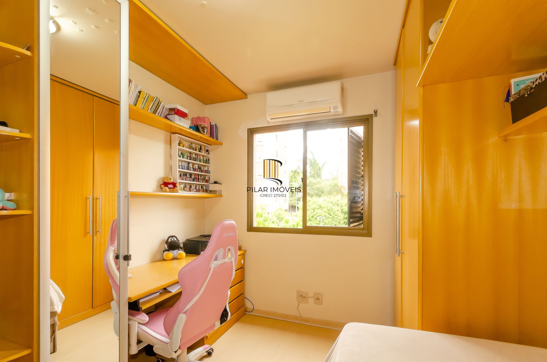 Edifício Residencial Villagio Di Roma- Apartamento a venda com 3 dormitórios no bairro Jardim Carvalho