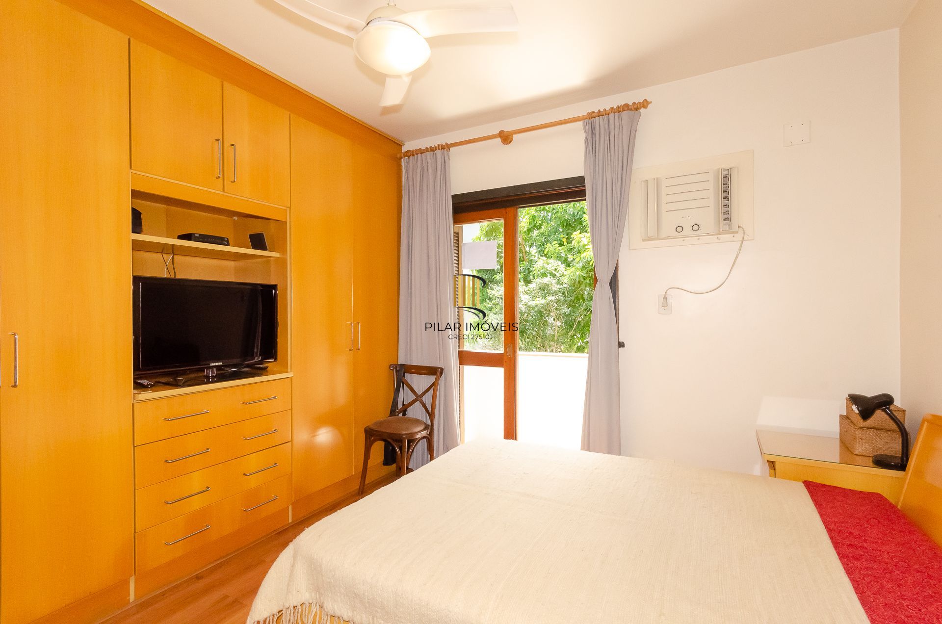 Edifício Rocheste Apartamento de 3 dormitórios no bairro Petrópolis