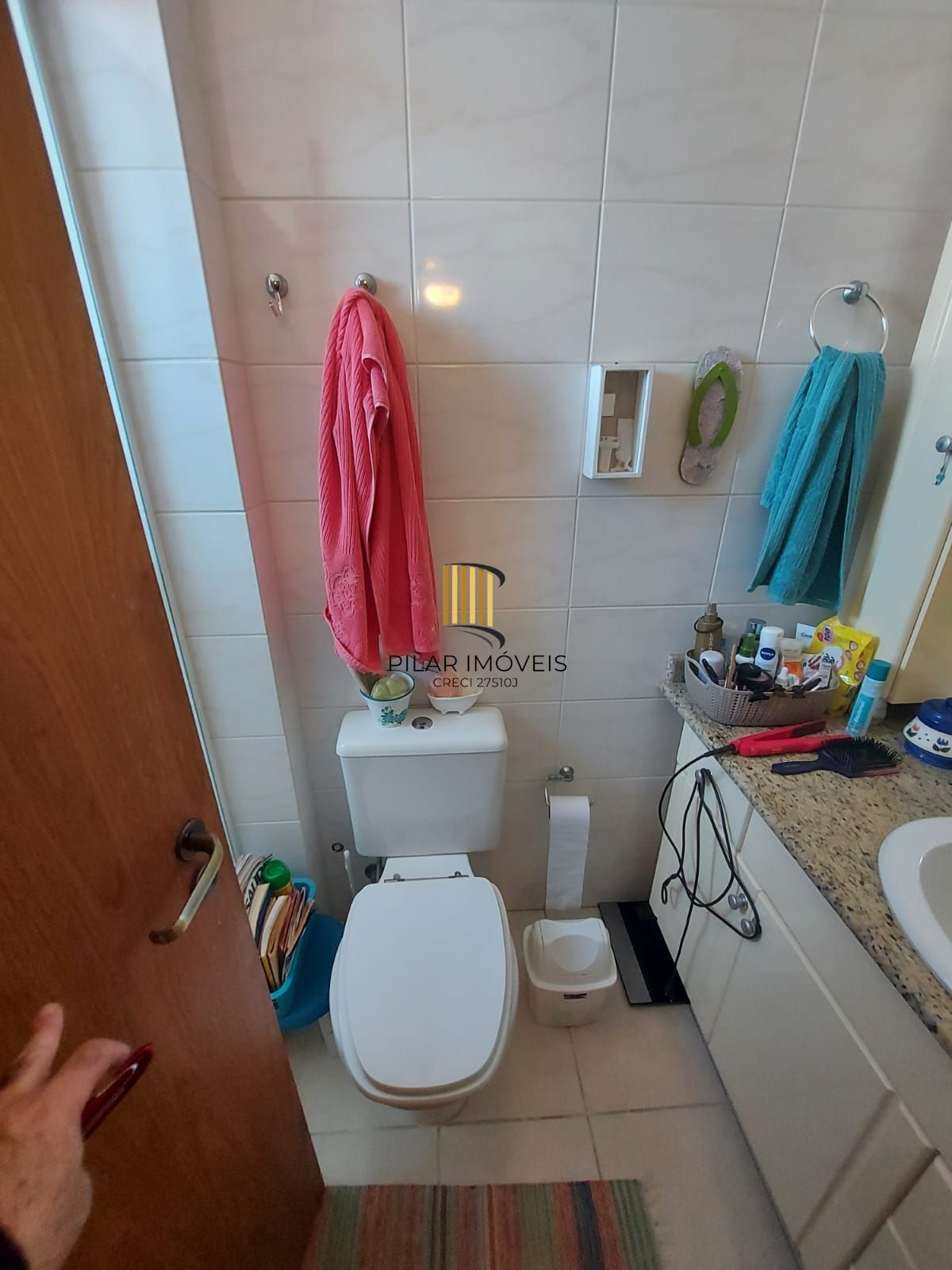 Colinas Garden Apartamento de 2 Dormitórios com Suíte e 2 Vagas no Bairro Passo d'Areia