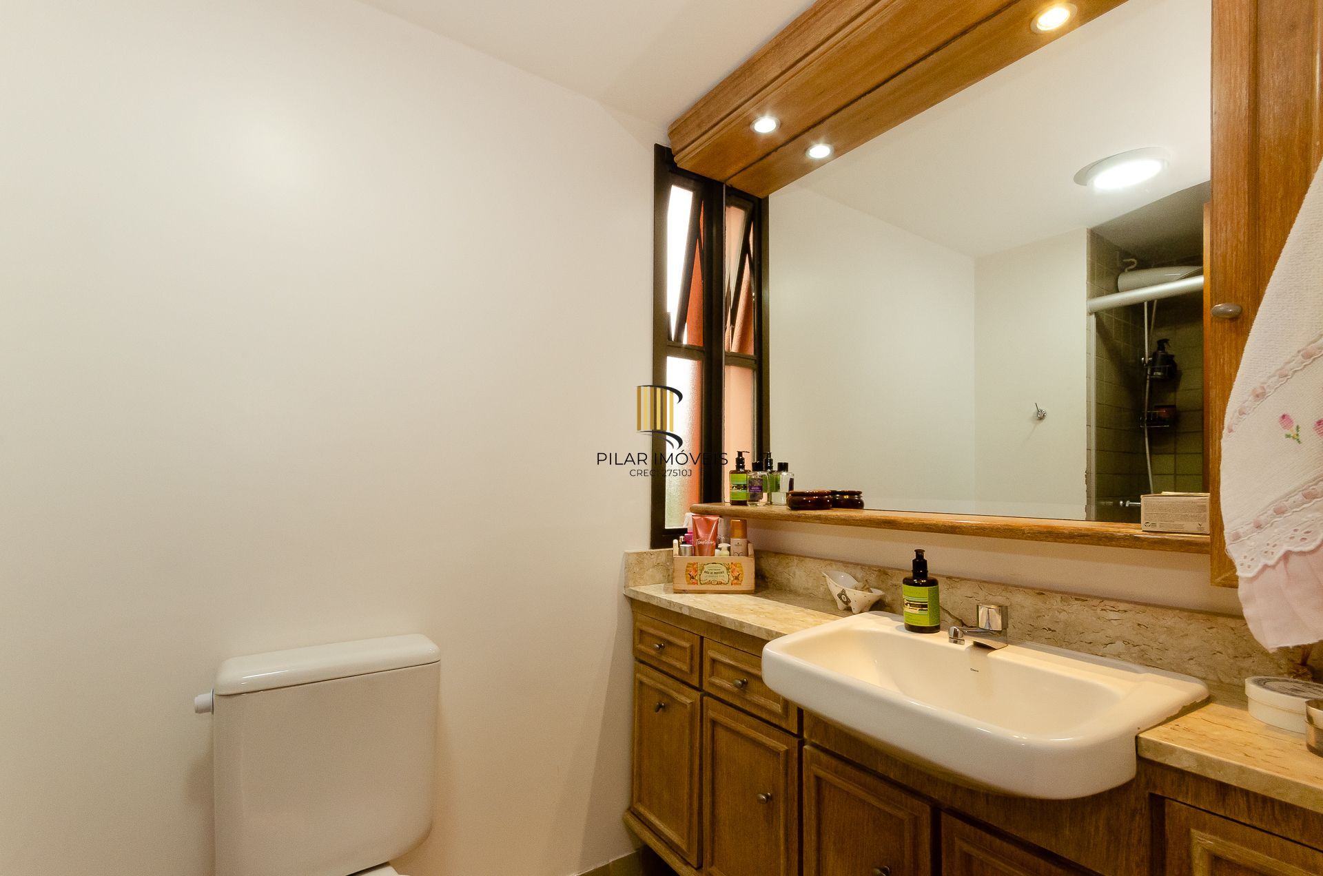 Edifício Residencial Villagio Di Roma- Apartamento a venda com 3 dormitórios no bairro Jardim Carvalho