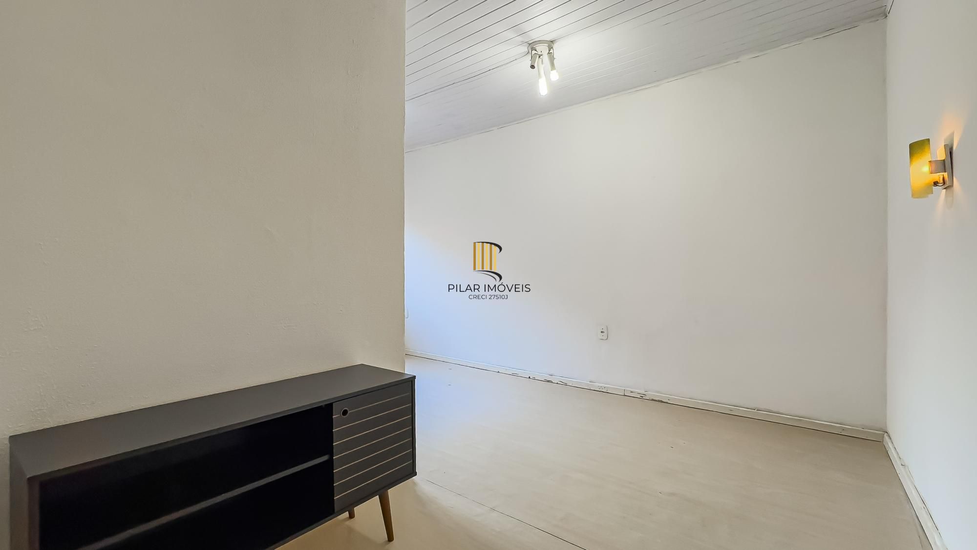 Apartamento garden 2 dormitórios com suíte e 1 vaga no bairro Jardim do Salso