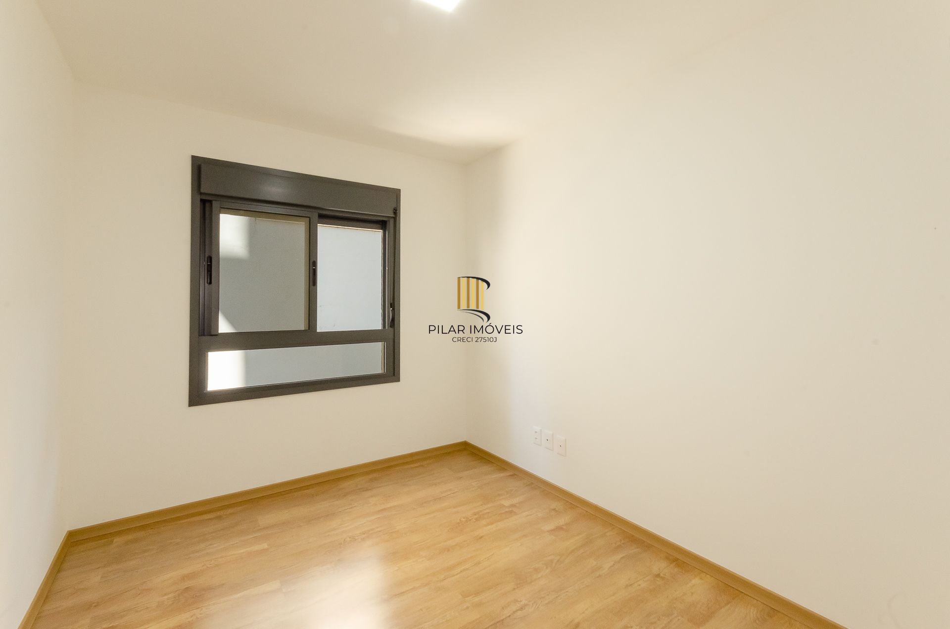 Idea Eça de Queiroz Apartamento Garden de 2 dormitórios no Bairro Petrópolis