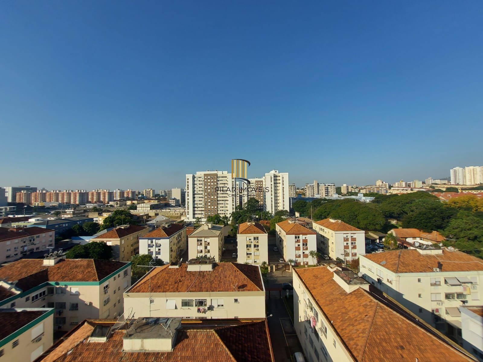 Colinas Garden Apartamento de 2 Dormitórios com Suíte e 2 Vagas no Bairro Passo d'Areia