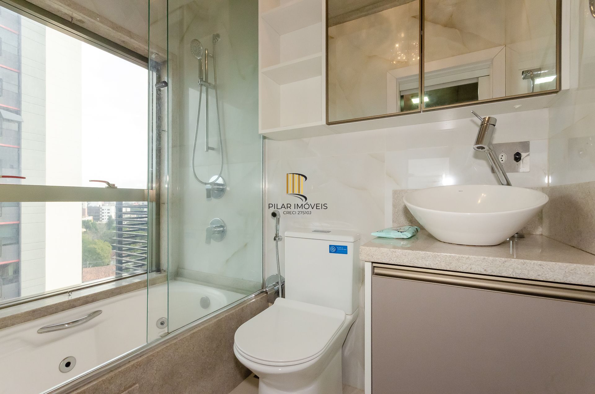 Max Haus 2 dormitórios com suíte Semimobiliado - Bairro Petrópolis