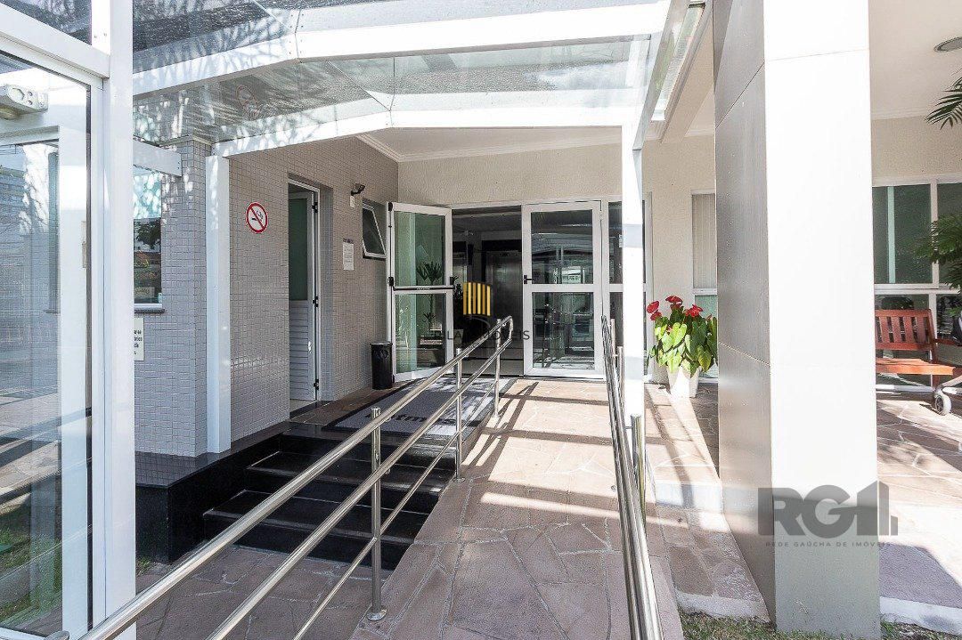 Ed. Patmos - 3 dormitórios e 2 vagas na Tristeza