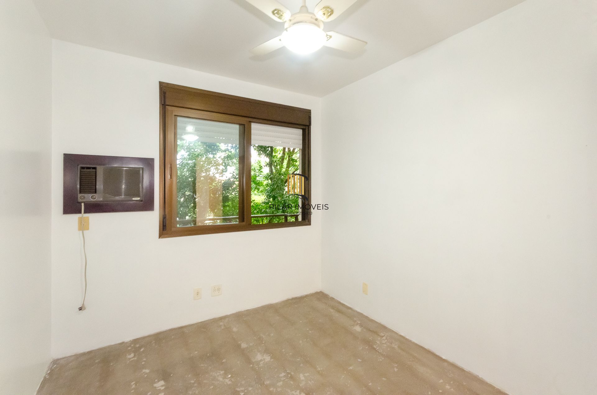 Edifício Luciana - Apartamento a venda com 2 dormitórios no Bairro Petrópolis