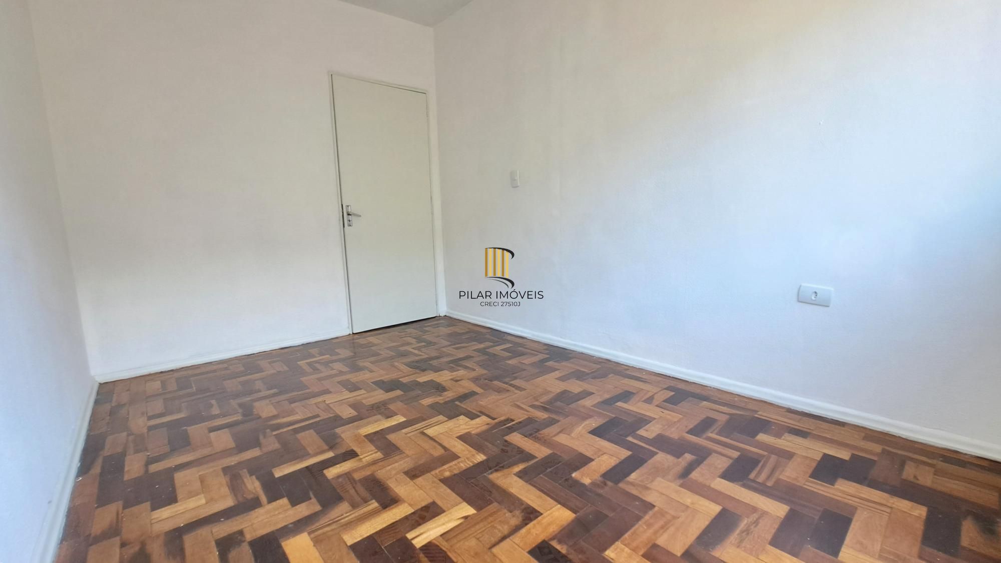 Apartamento 2 dormitórios com vaga no bairro Sarandi