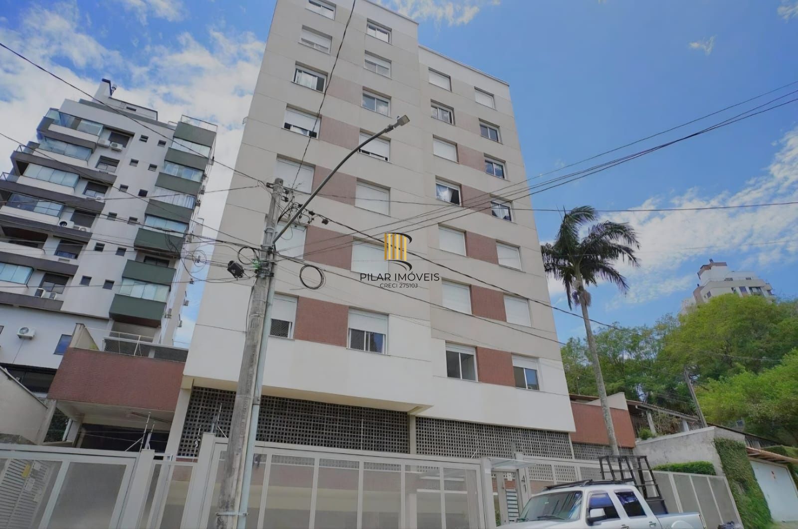 Edifício Jules Verne - Venda de apartamento com 02 dormitórios no bairro Petrópolis