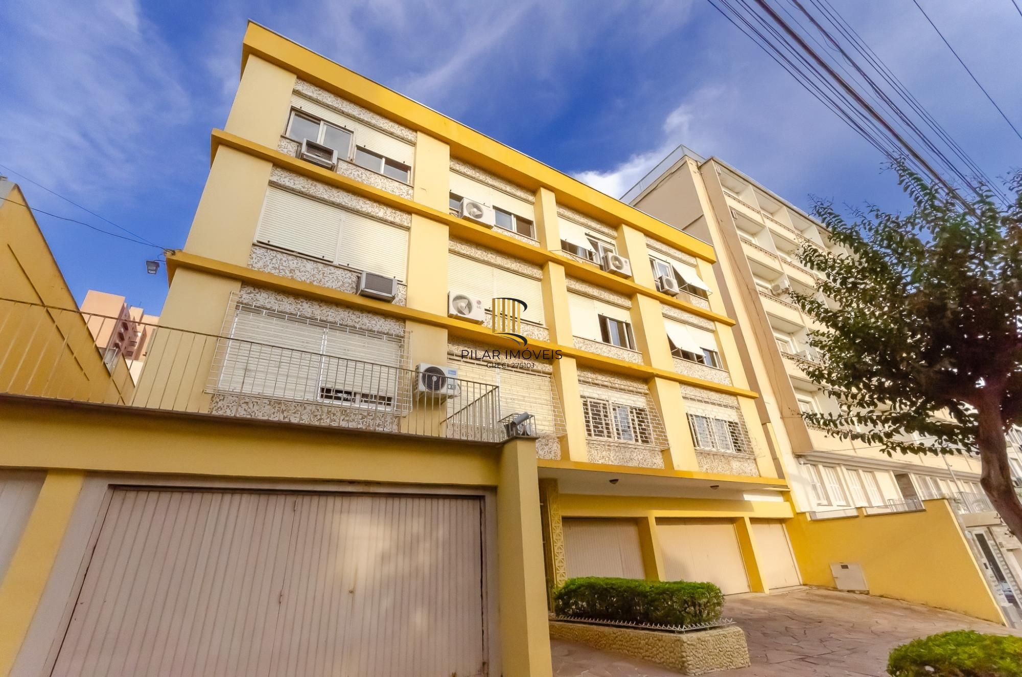 Edifício Ione Apartamento 3 dormitórios no Bairro Petrópolis