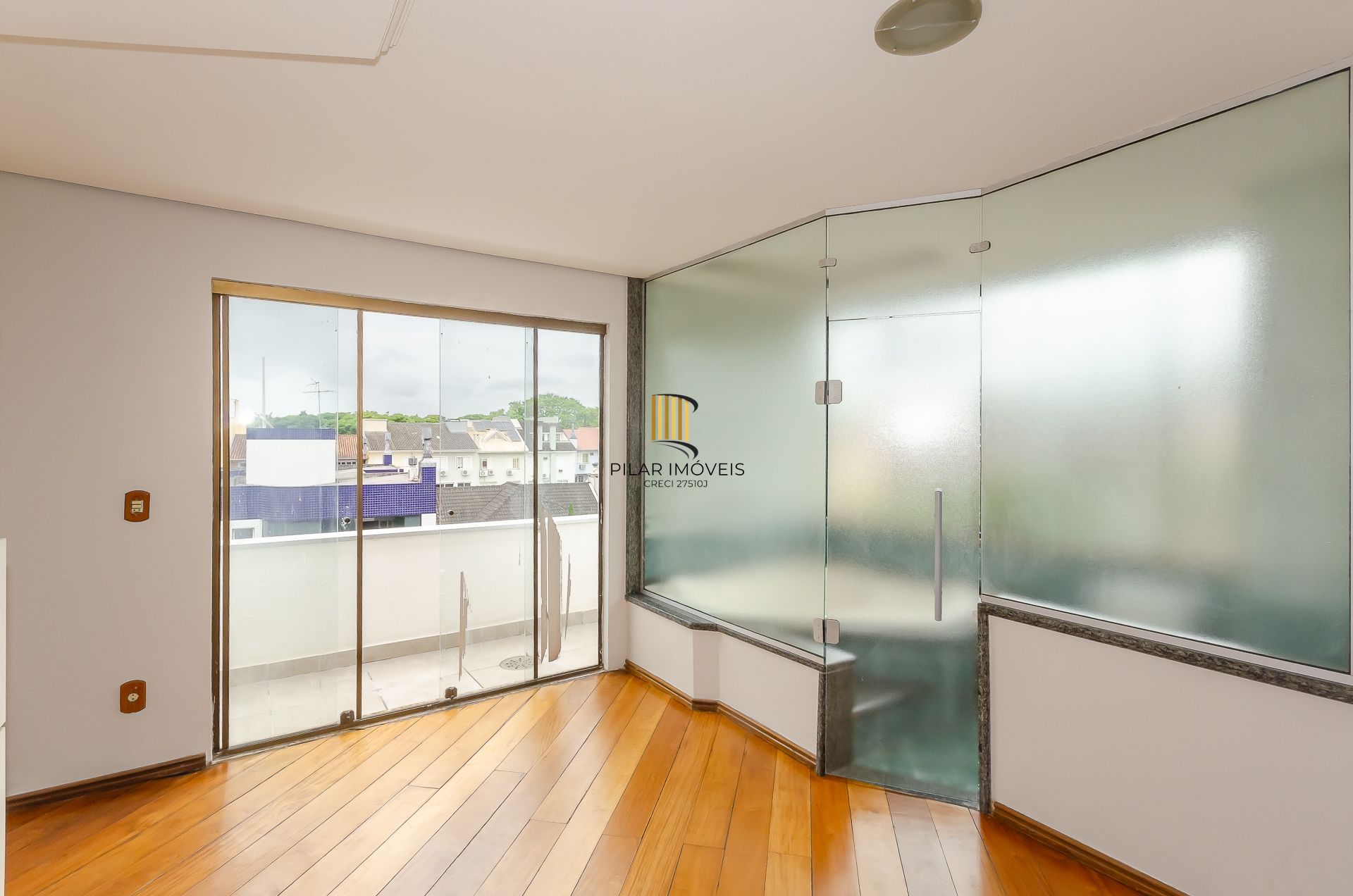 Edifício Canaã Cobertura com 3 dormitórios no bairro jardim Itú