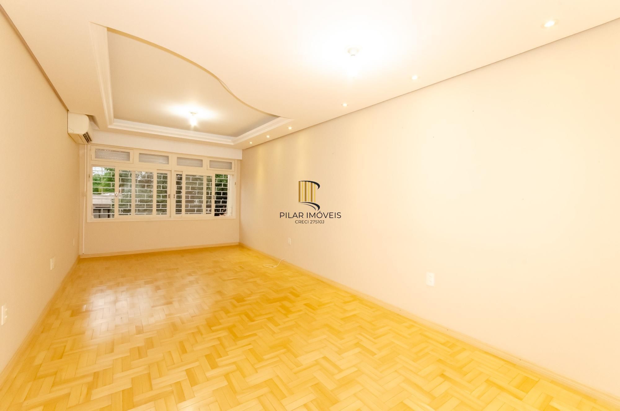 Edifício Ione Apartamento 3 dormitórios no Bairro Petrópolis