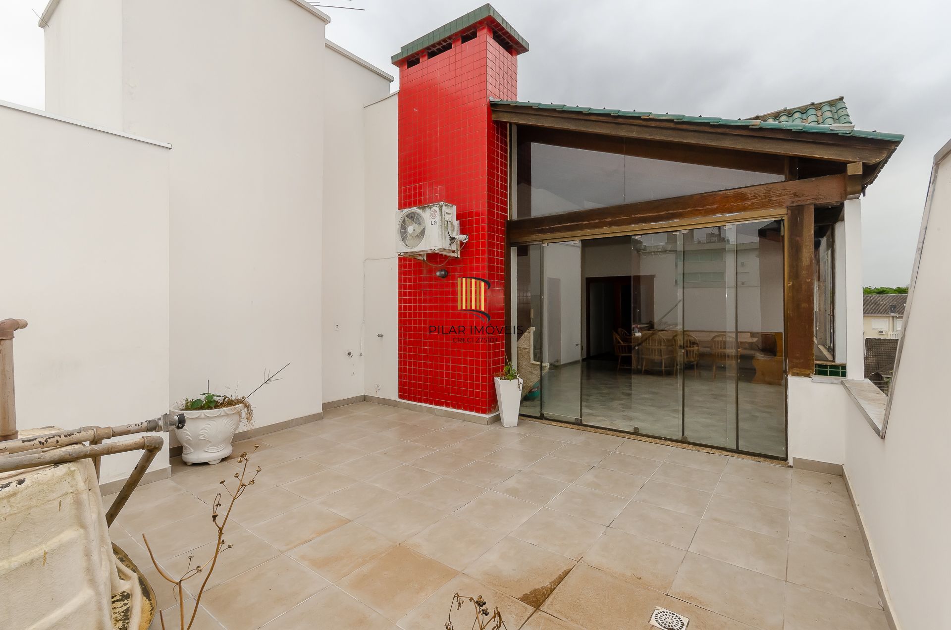 Edifício Canaã Cobertura com 3 dormitórios no bairro jardim Itú