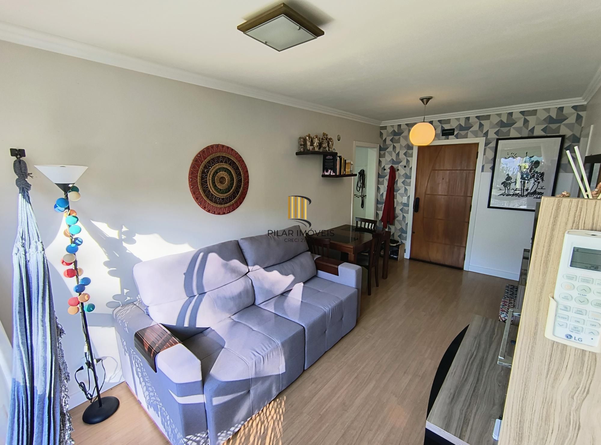 Apartamento 2 dormitórios com 2 vagas no bairro Nonoai