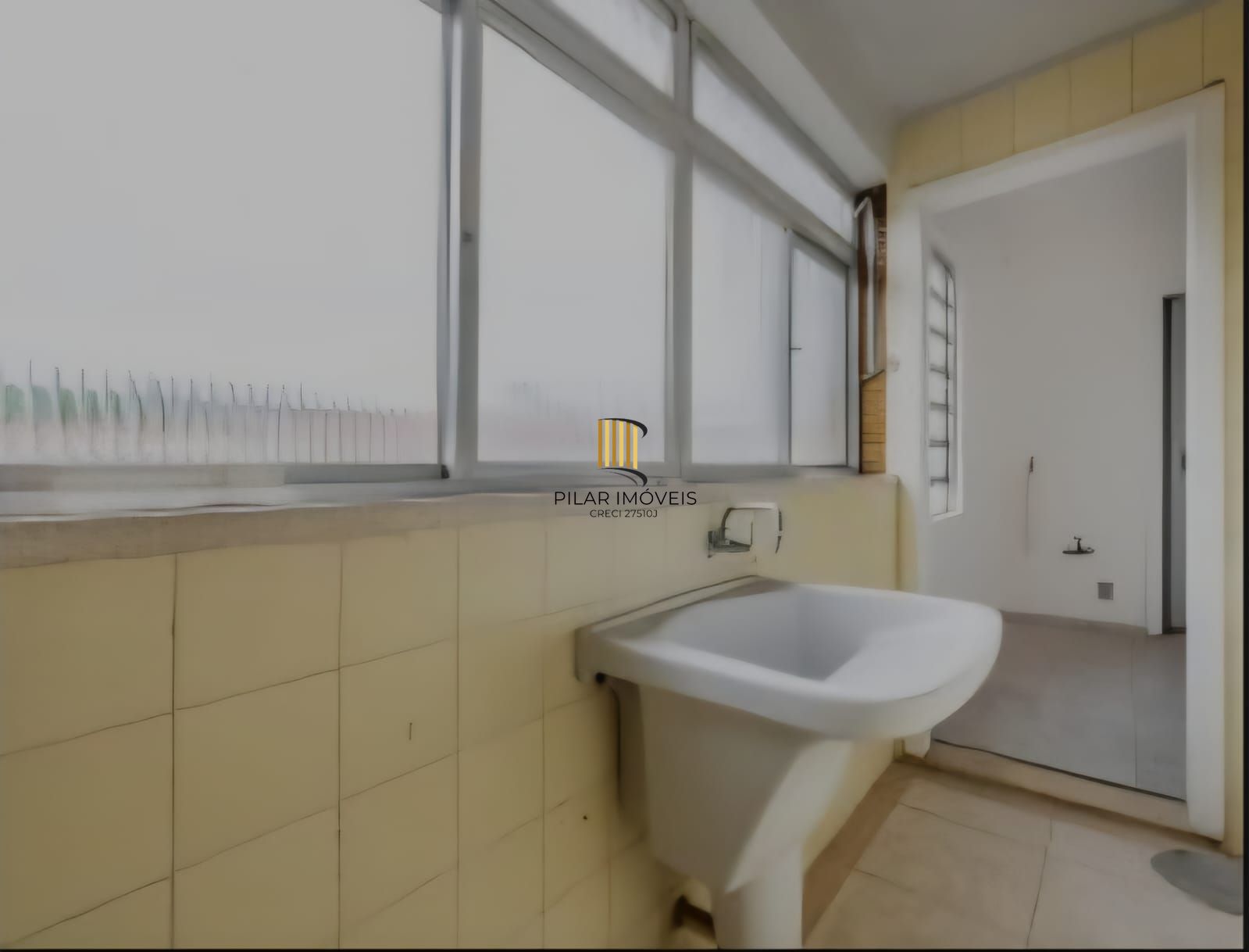 Apartamento com 111m², 3 dormitórios no bairro São João.