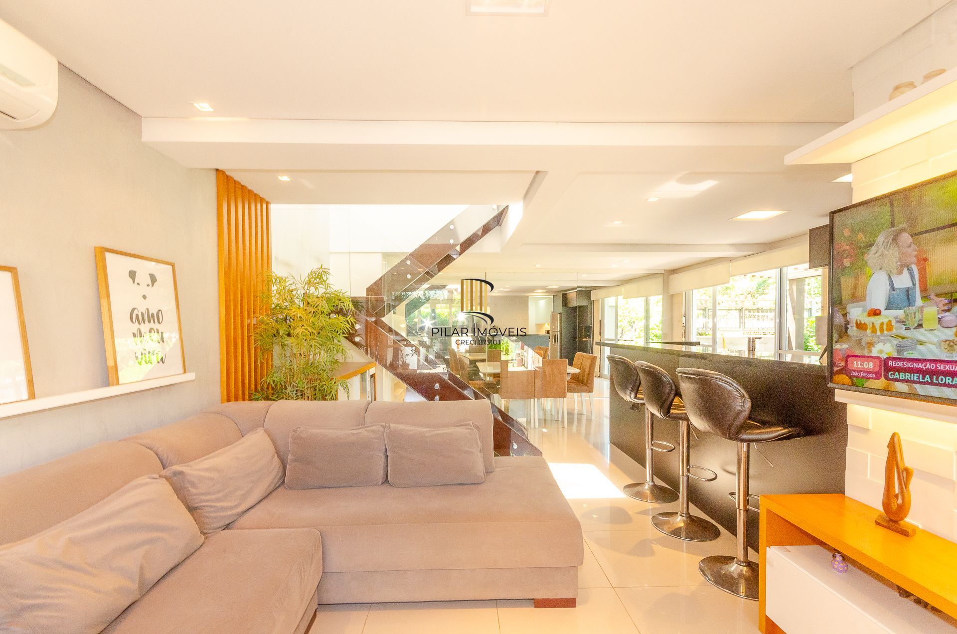 Casa de Condomínio em Porto Alegre, RS - Casa com 3 Suítes Plenas