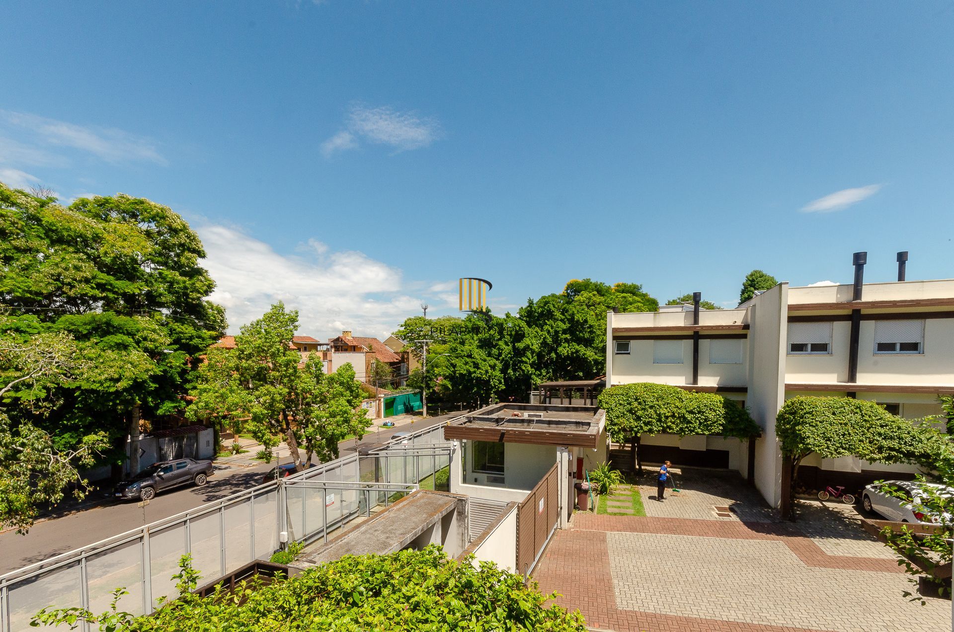 Casa de Condomínio em Porto Alegre, RS - Casa com 3 Suítes Plenas