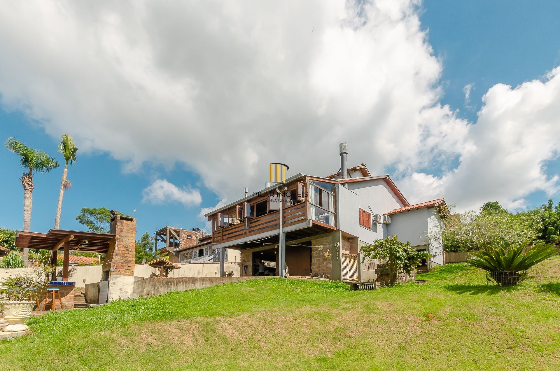 Casa Exclusiva na Zona Sul com Vista Panorâmica, Piscina e Poço Artesiano! - Pilar Imóveis