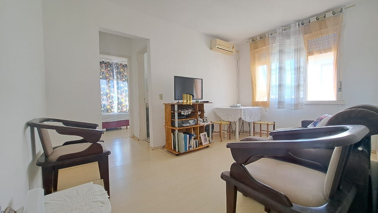 Apartamento 1 dormitório com 44m² no bairro Jardim do Salso