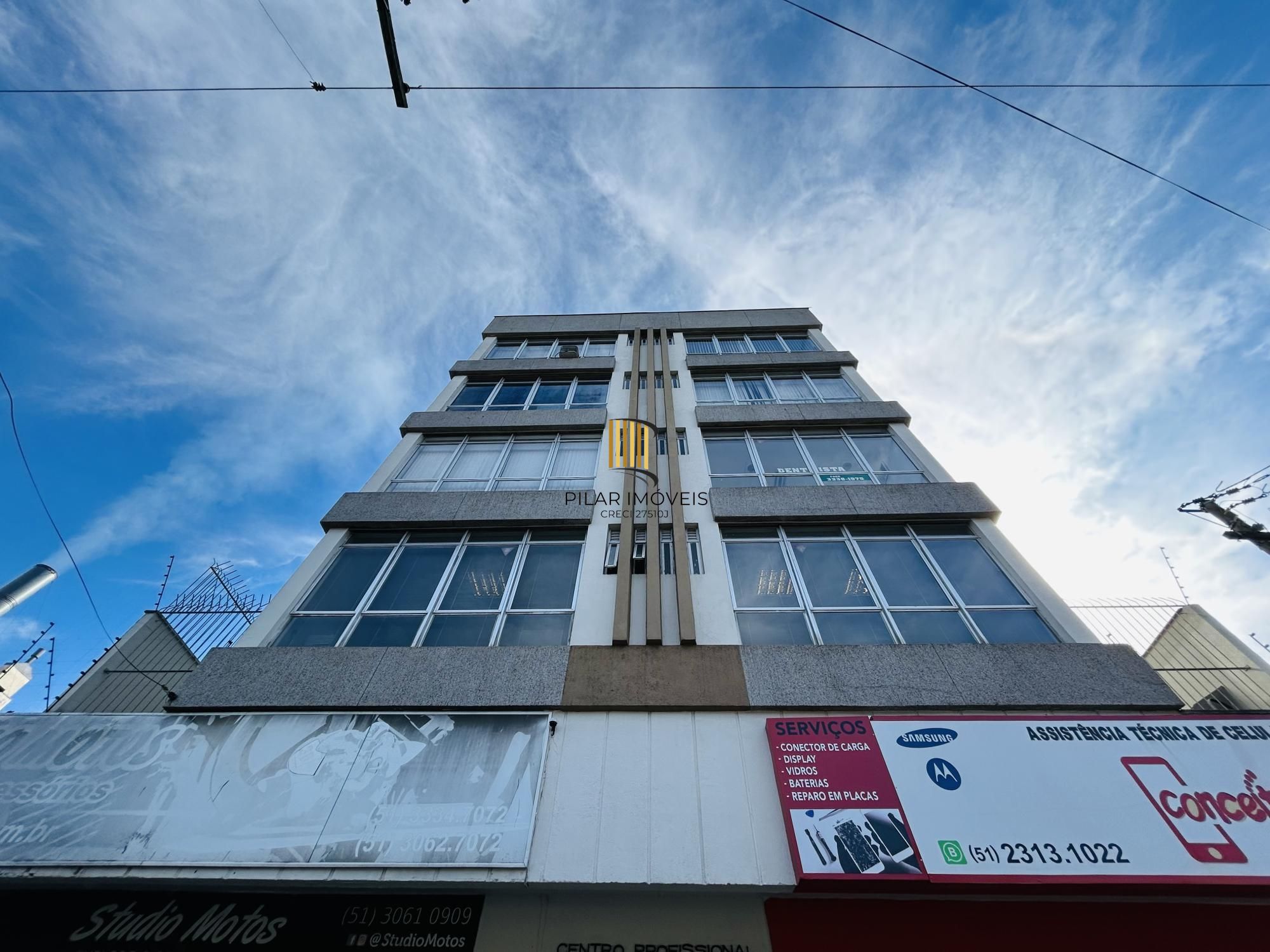 Sala Comercial 1 dormitório no bairro Três Figueiras