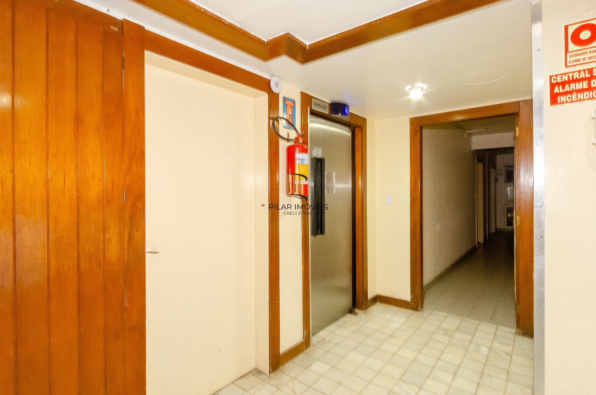 Edifício Torres do Sul - Apartamento a venda com 1 dormitório no Bairro Cavalhada