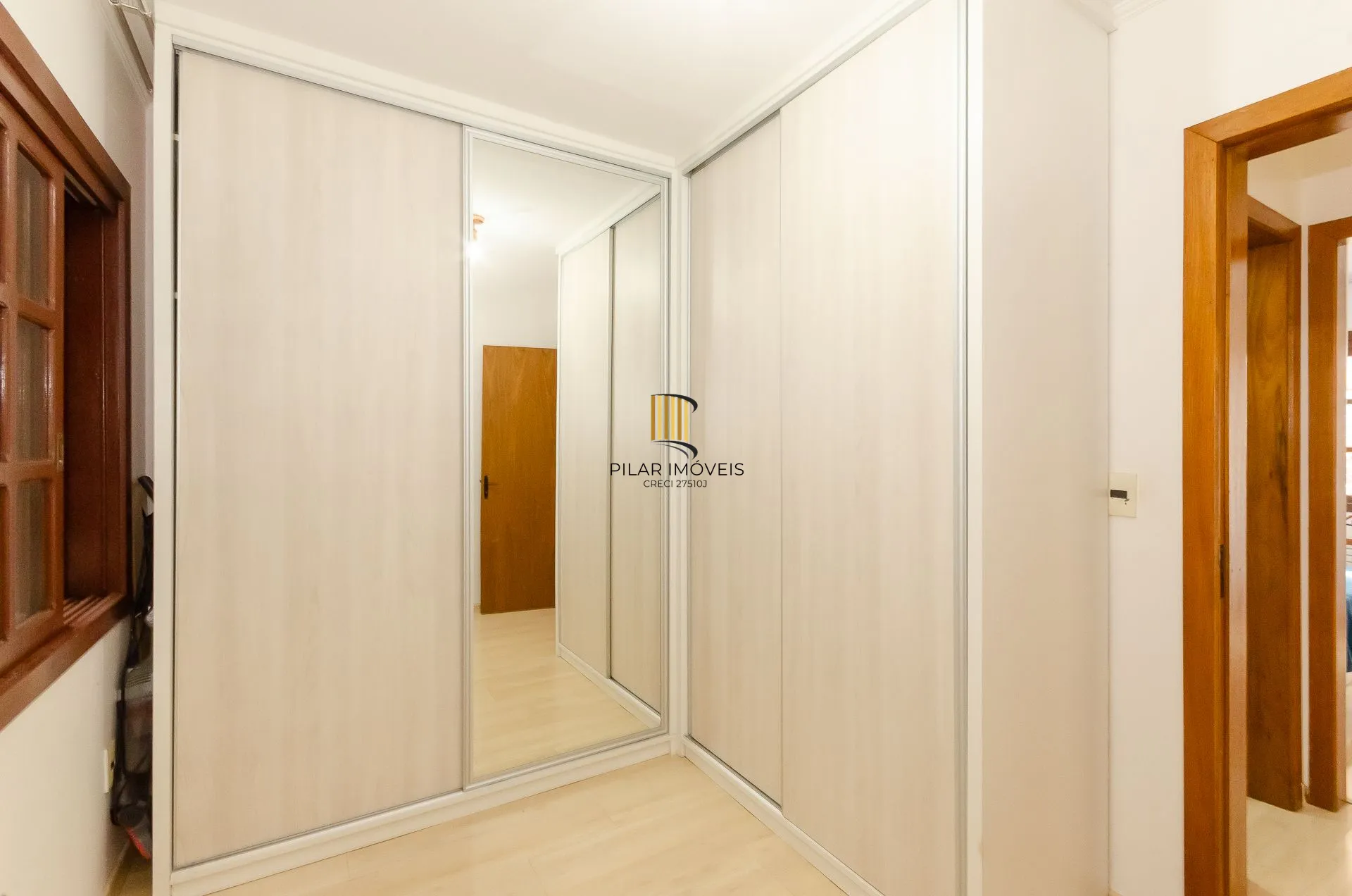 Apartamento 2 dormitórios com churrasqueira no bairro Cristo Redentor