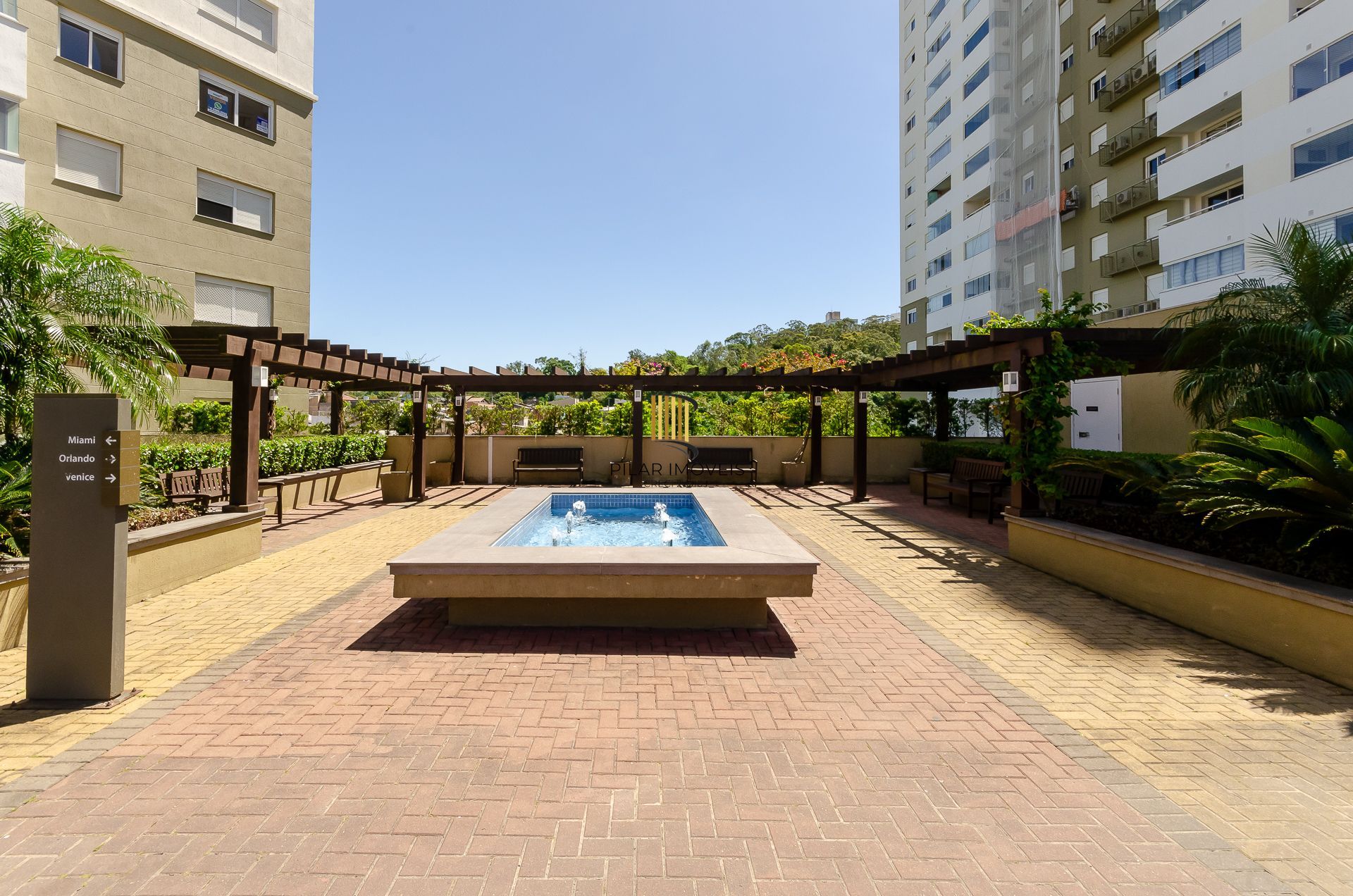 Rossi Flórida Apartamento de 3 Dormitórios no Bairro Jardim Carvalho