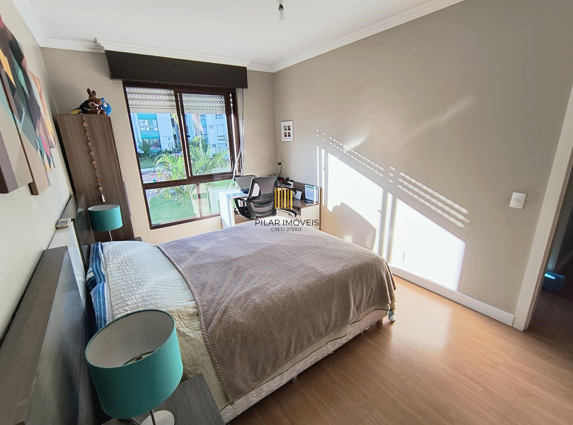 Apartamento 2 dormitórios com 2 vagas no bairro Nonoai