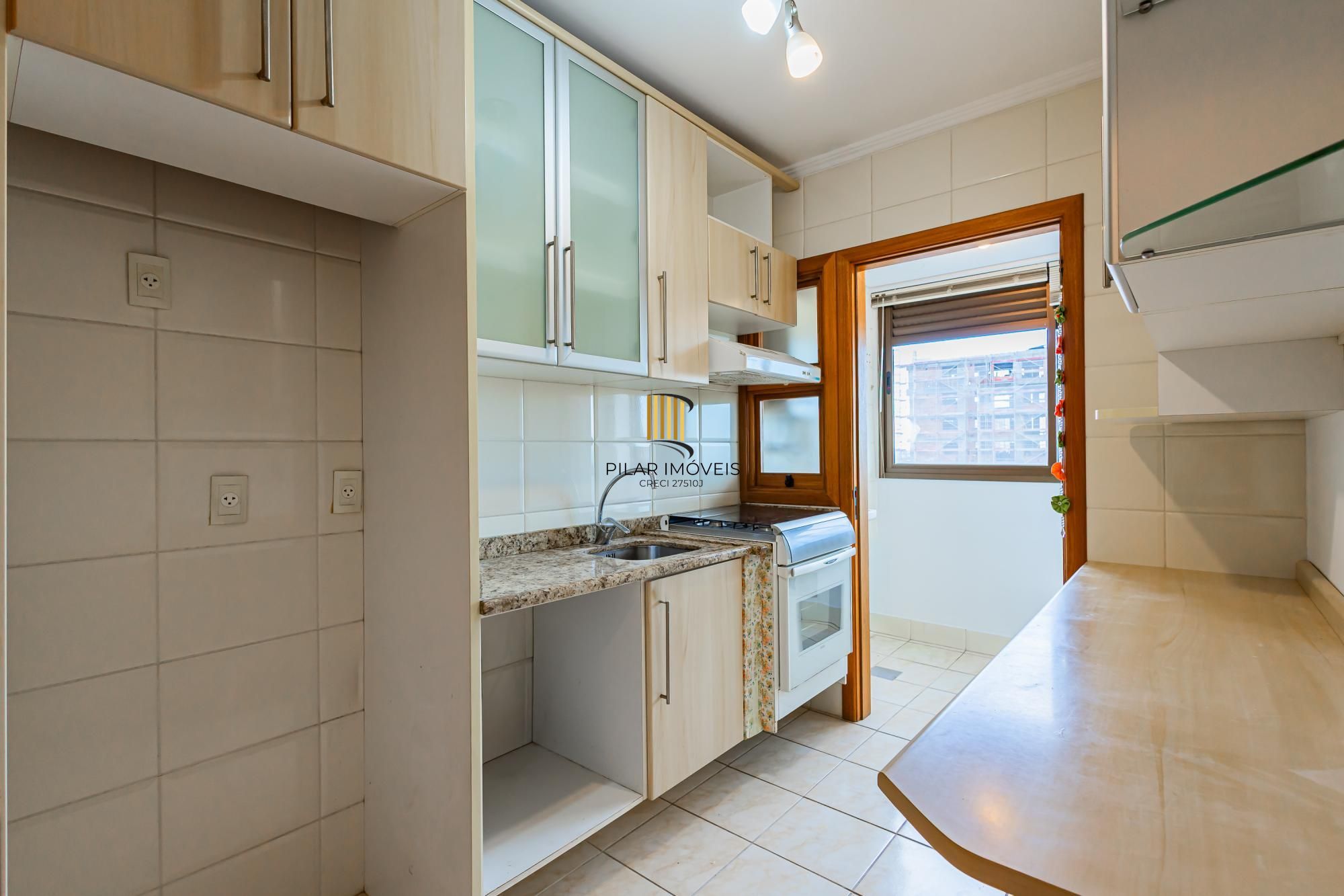 Colinas Garden Apartamento de 2 Dormitórios com Suíte e 2 Vagas no Bairro Passo d'Areia