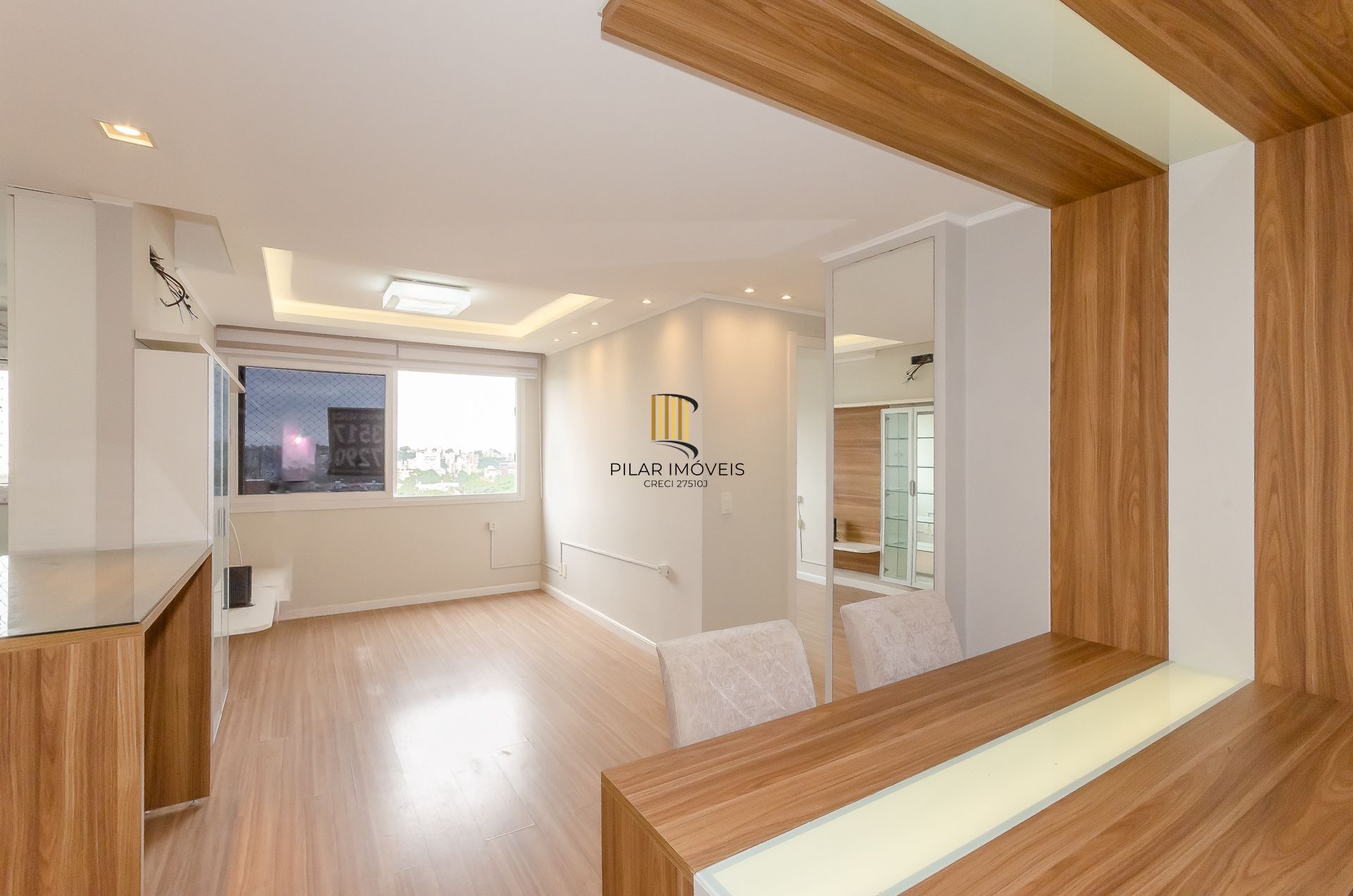 Icon Residencial Apartamento último andar de 2 dormitórios com Suíte Semi mobiliado