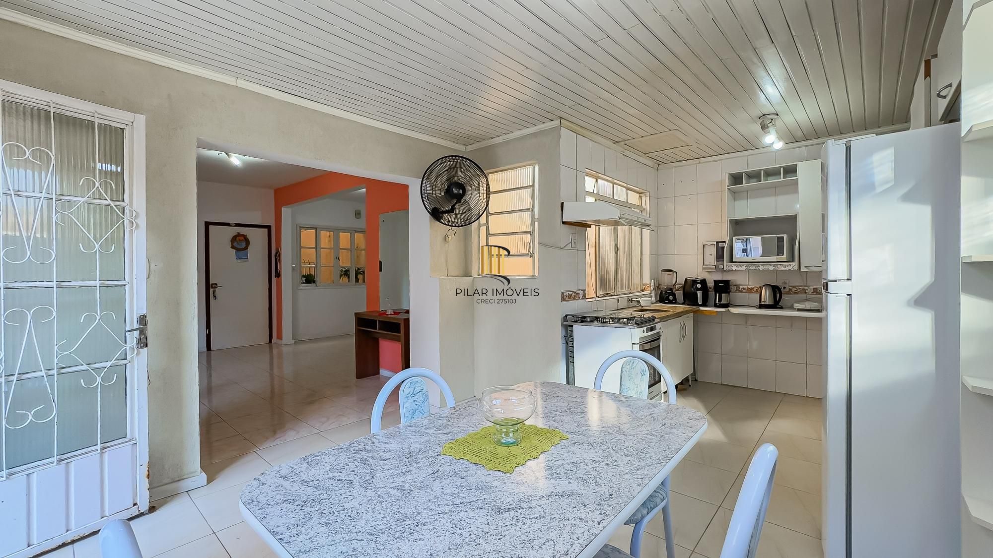 Apartamento garden 2 dormitórios com suíte e 1 vaga no bairro Jardim do Salso