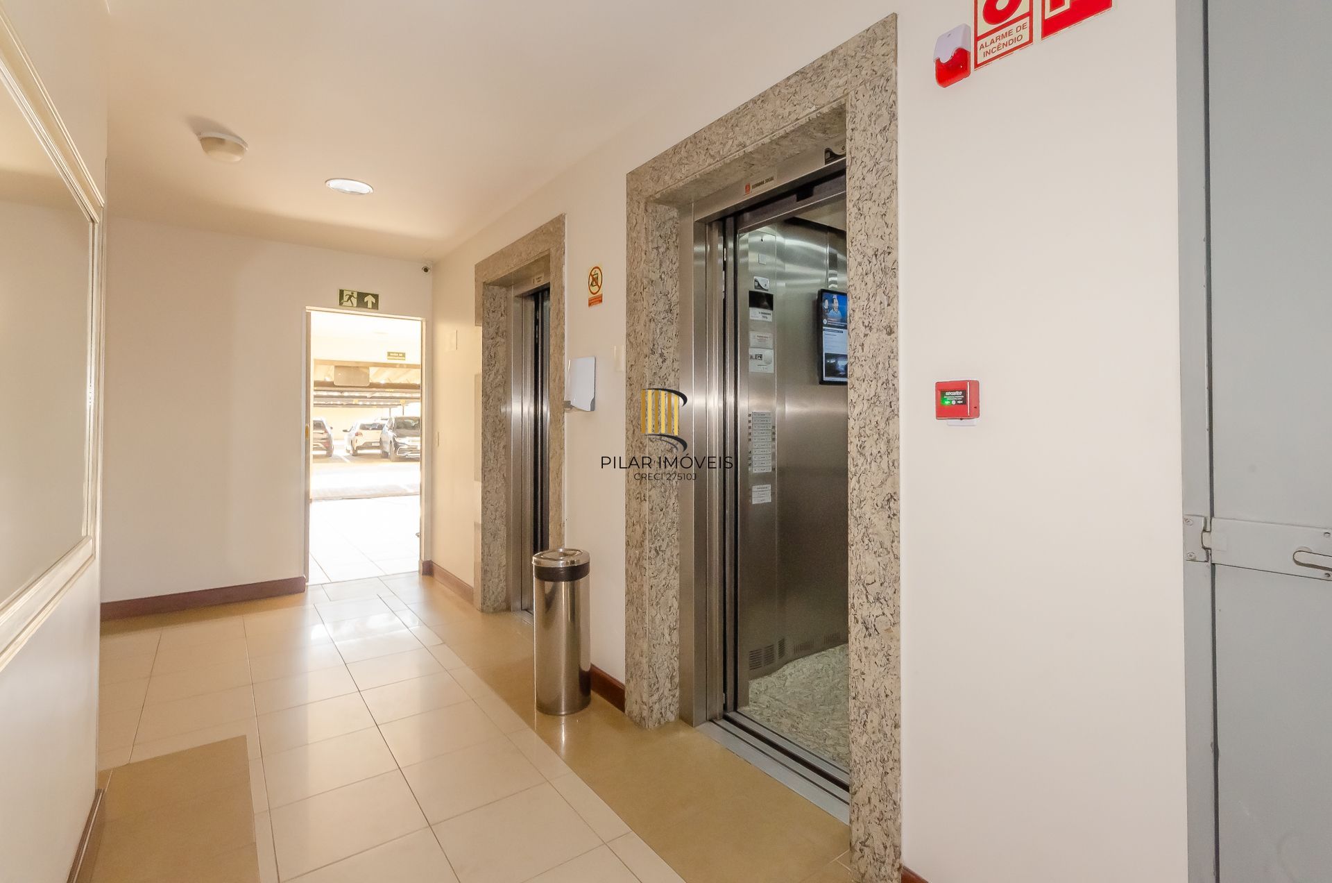 Santa Barbára Apartamento mobiliado de 3 dormitórios no bairro Passo da Areia