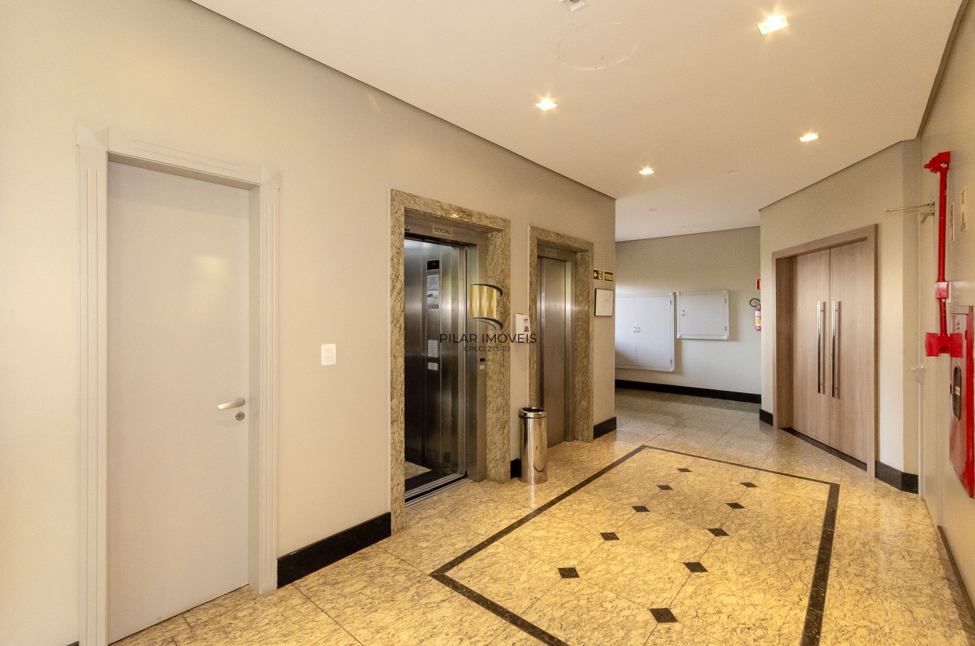 Edifício Praça Paris - Apartamento de 3 dormitórios em frente ao Colégio Anchieta