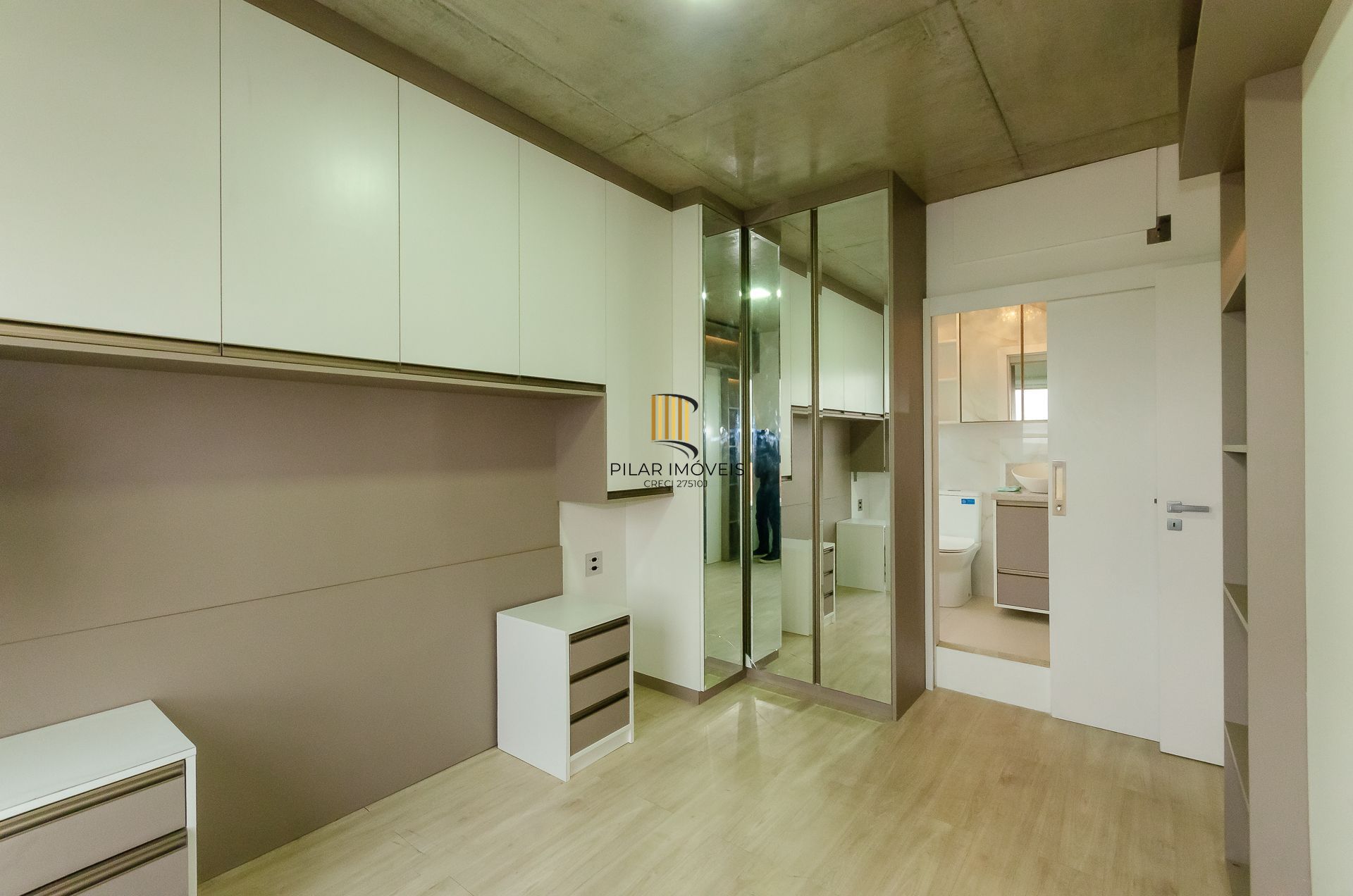 Max Haus 2 dormitórios com suíte Semimobiliado - Bairro Petrópolis