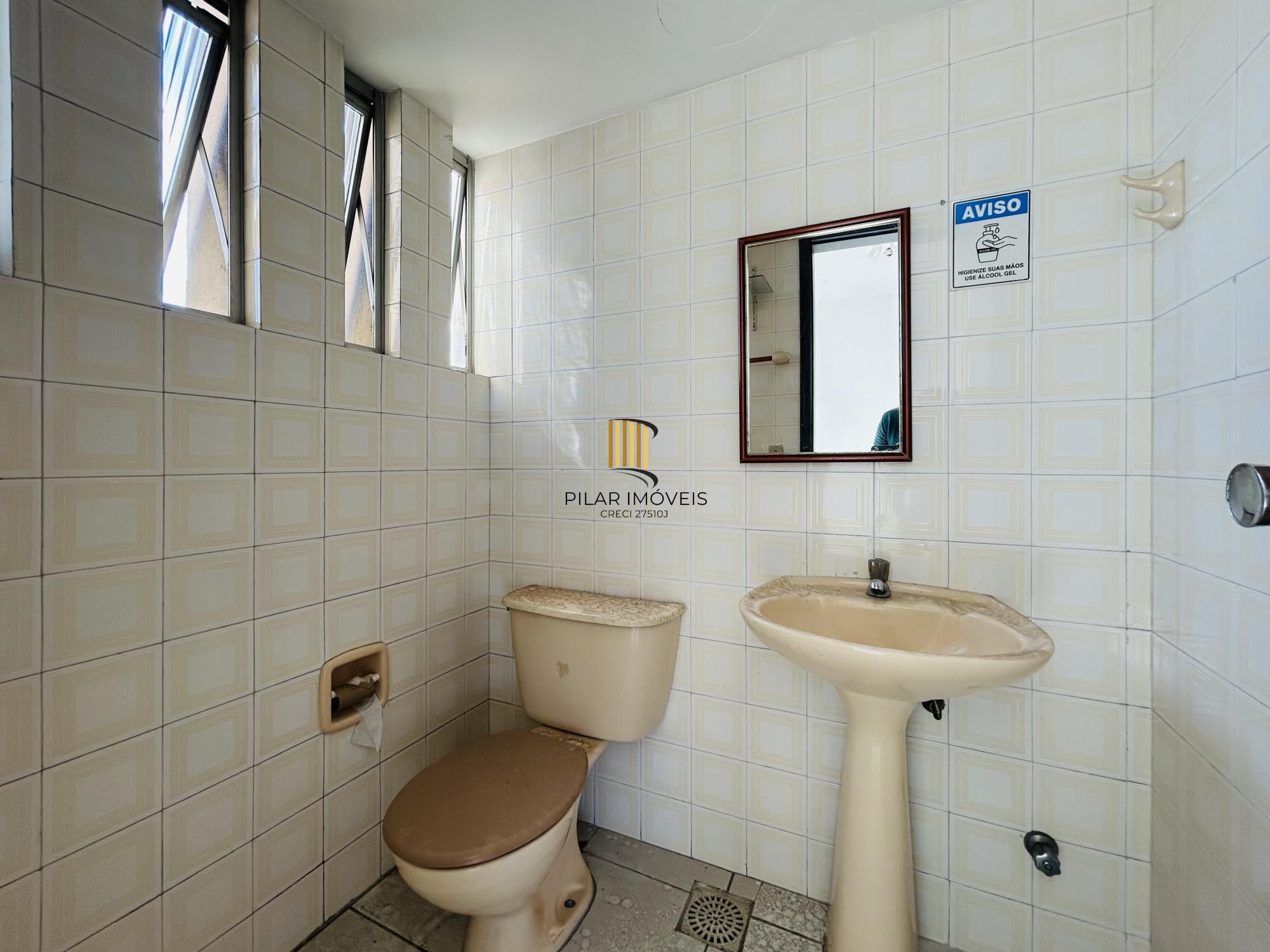 Sala Comercial 1 dormitório no bairro Três Figueiras