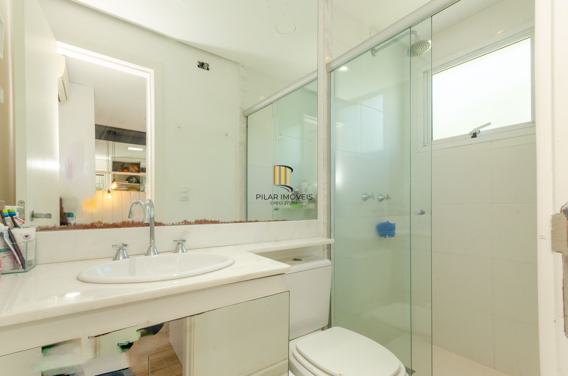 Casa de Condomínio em Porto Alegre, RS - Casa com 3 Suítes Plenas