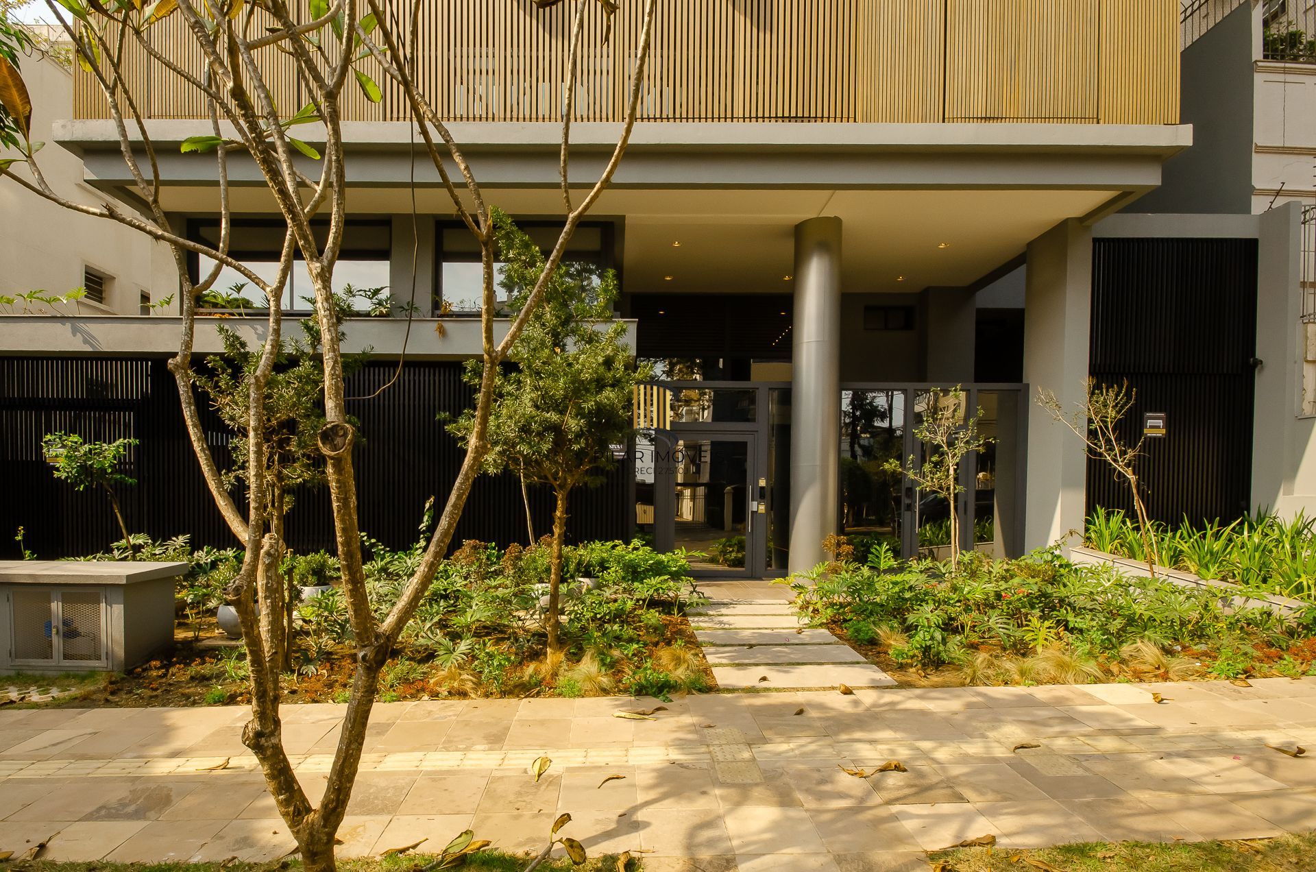 Idea Eça de Queiroz Apartamento Garden de 2 dormitórios no Bairro Petrópolis