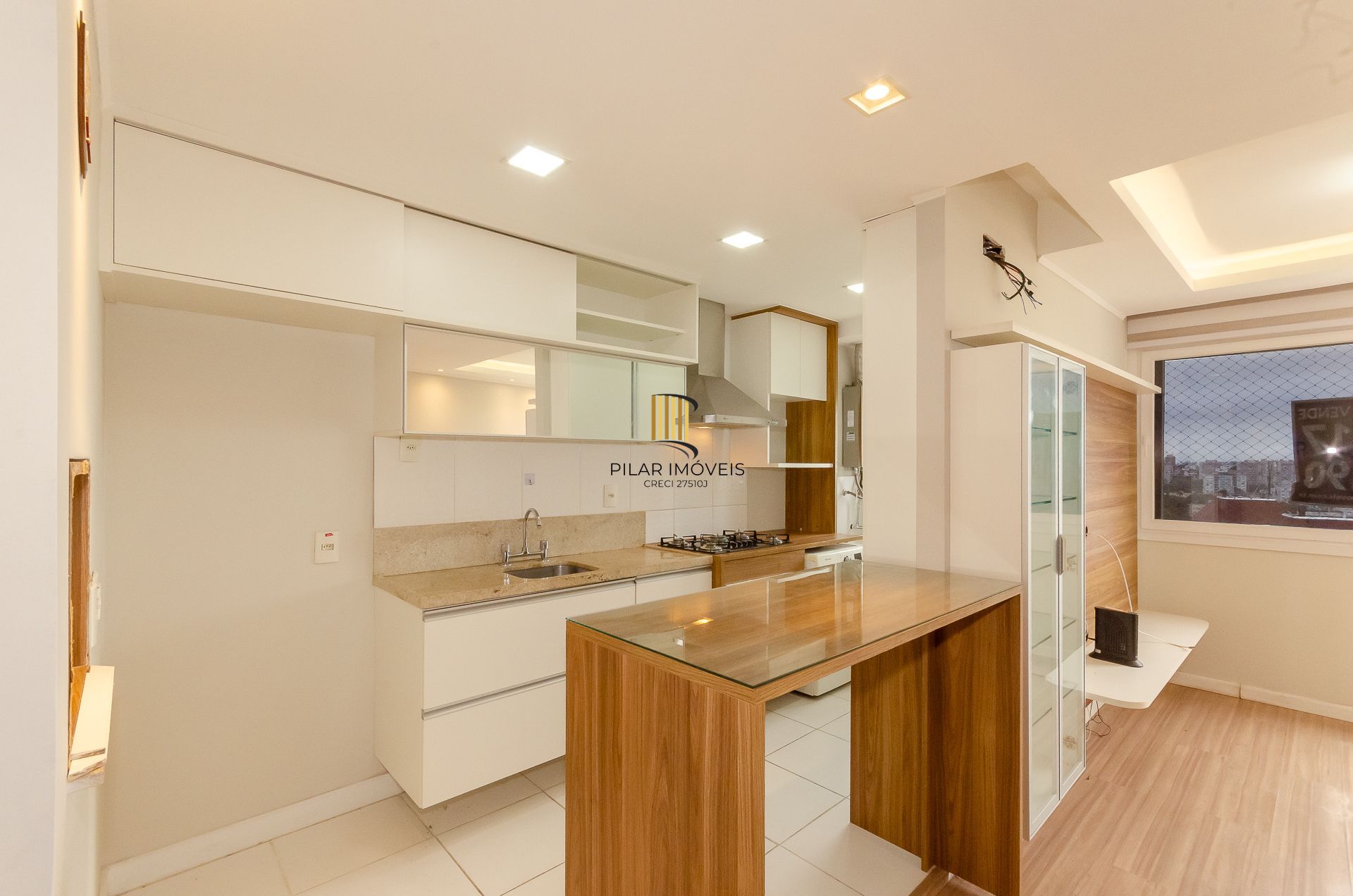 Icon Residencial Apartamento último andar de 2 dormitórios com Suíte Semi mobiliado