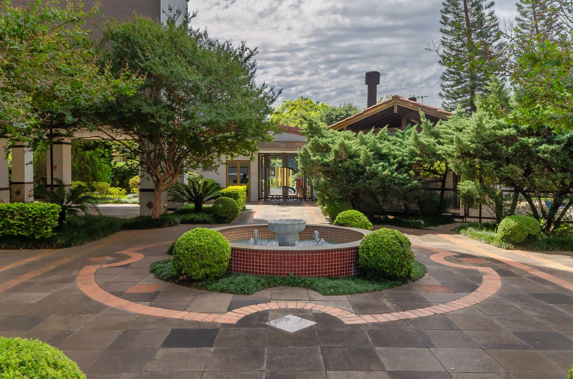 Edifício Praça Paris - Apartamento de 3 dormitórios em frente ao Colégio Anchieta