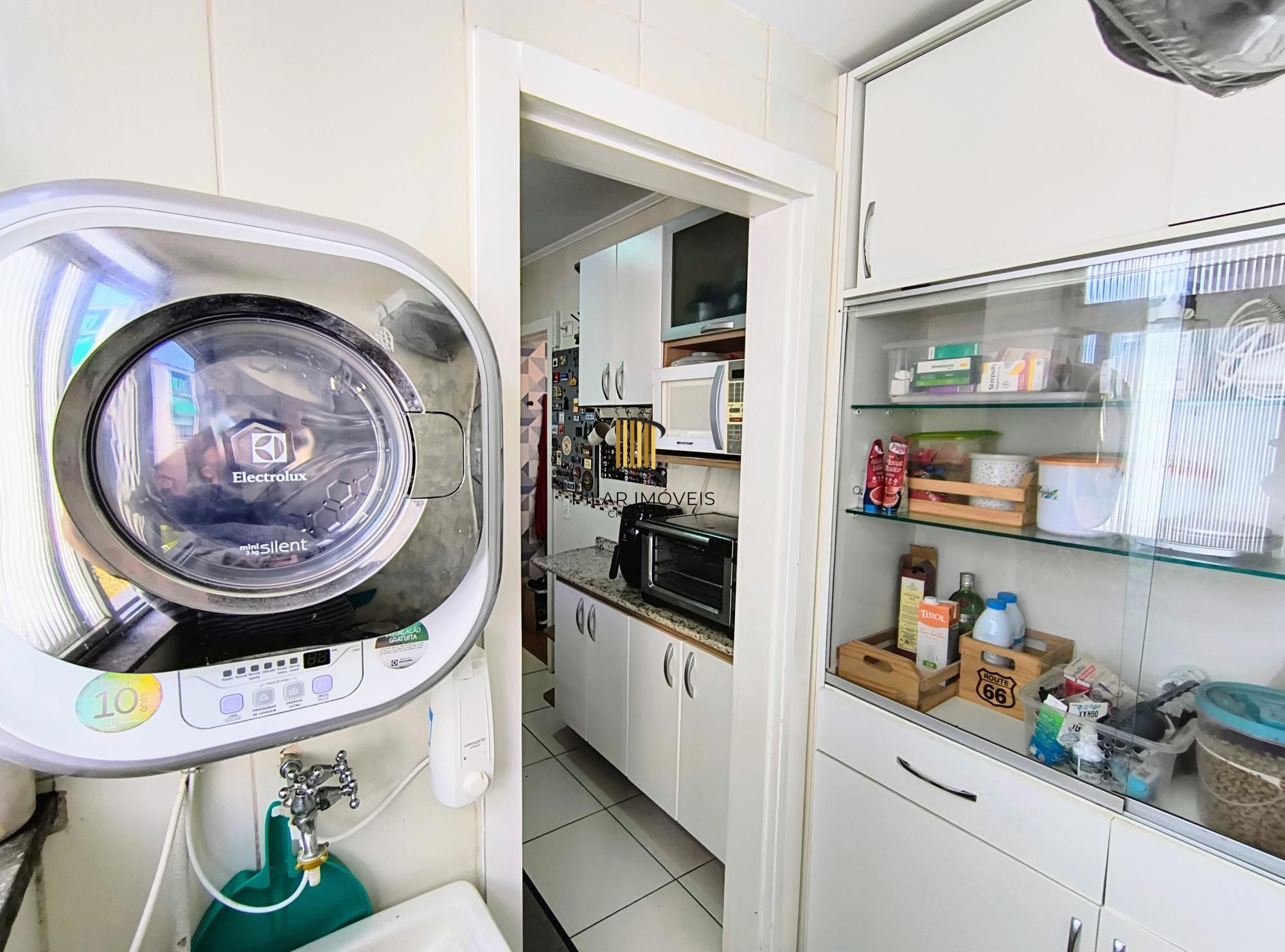 Apartamento 2 dormitórios com 2 vagas no bairro Nonoai