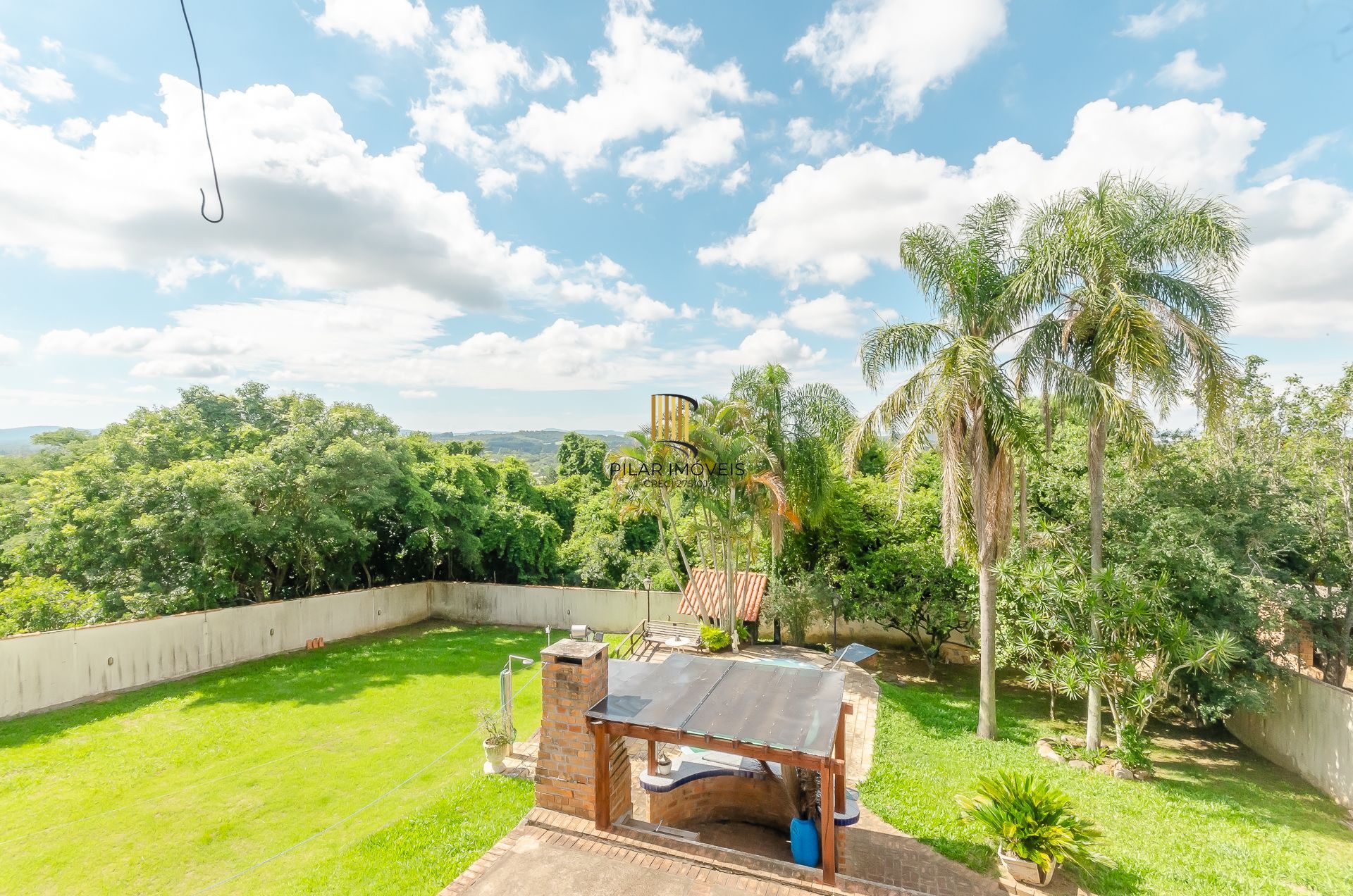 Casa Exclusiva na Zona Sul com Vista Panorâmica, Piscina e Poço Artesiano!