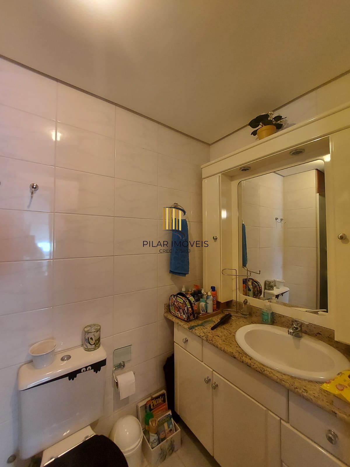 Colinas Garden Apartamento de 2 Dormitórios com Suíte e 2 Vagas no Bairro Passo d'Areia