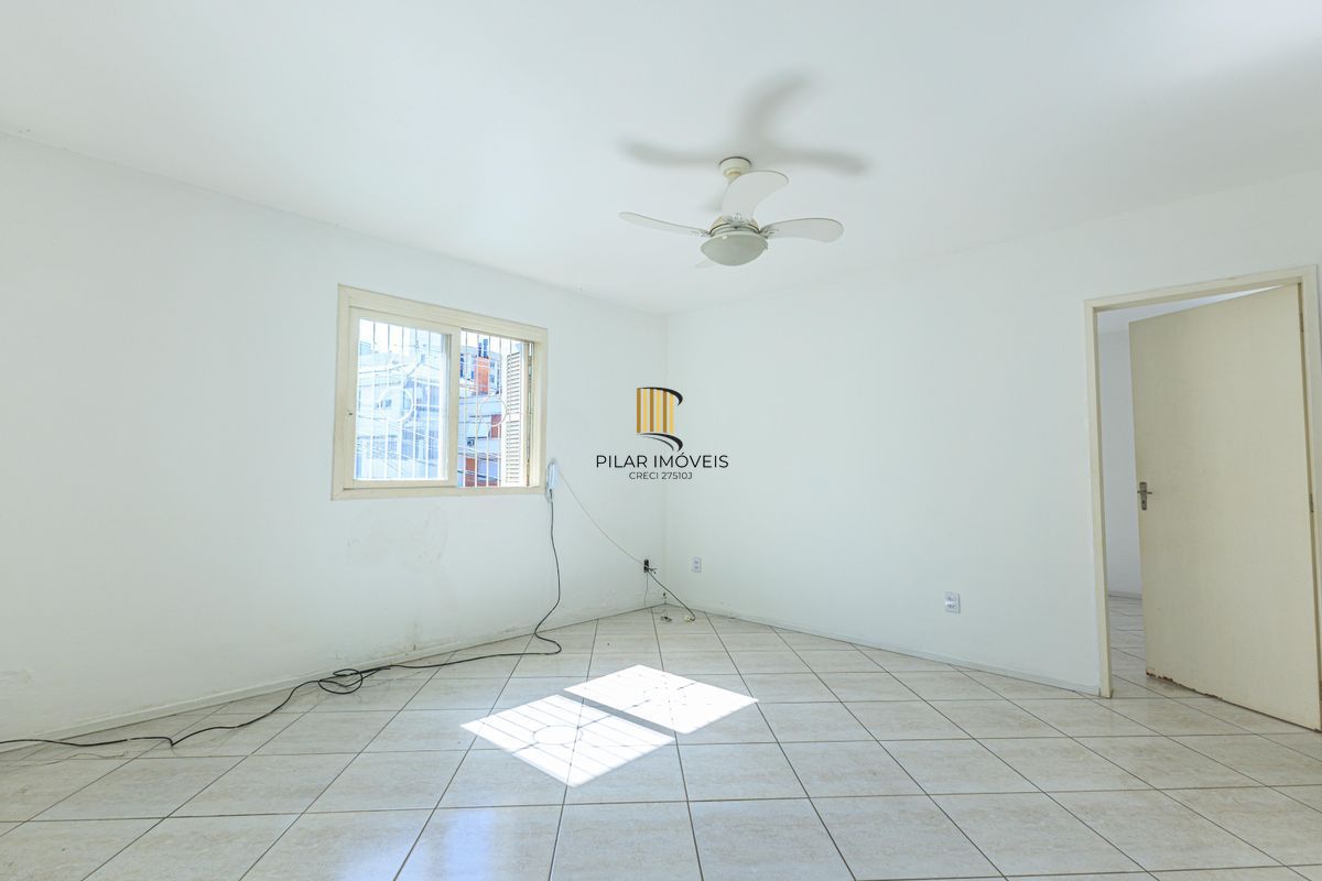 Casa 4 dormitórios Petrópolis