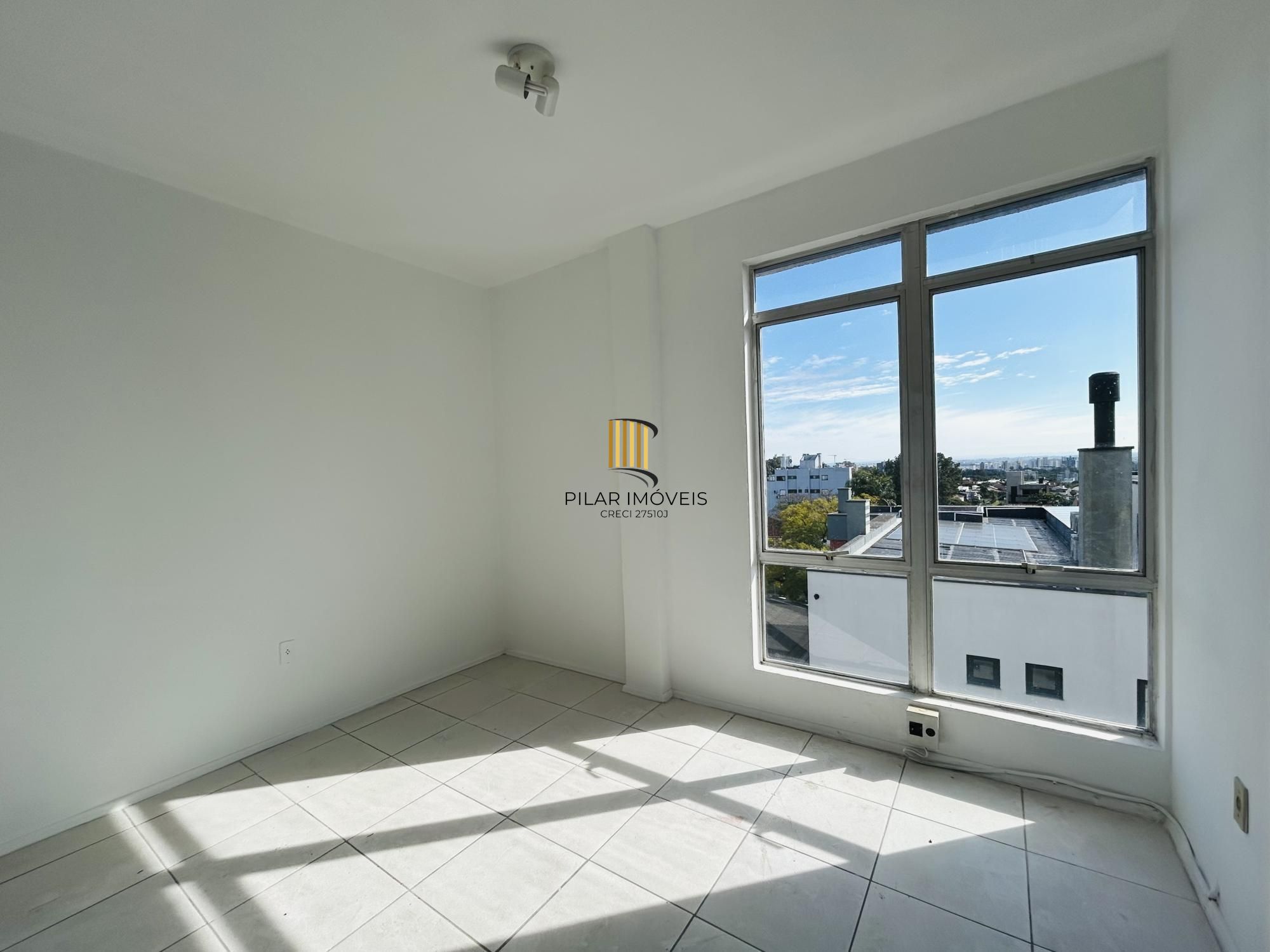 Sala Comercial 1 dormitório no bairro Três Figueiras
