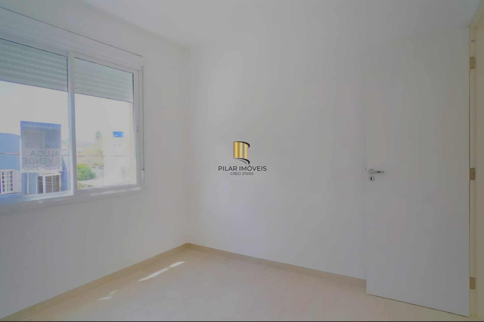 Edifício Jules Verne - Venda de apartamento com 02 dormitórios no bairro Petrópolis